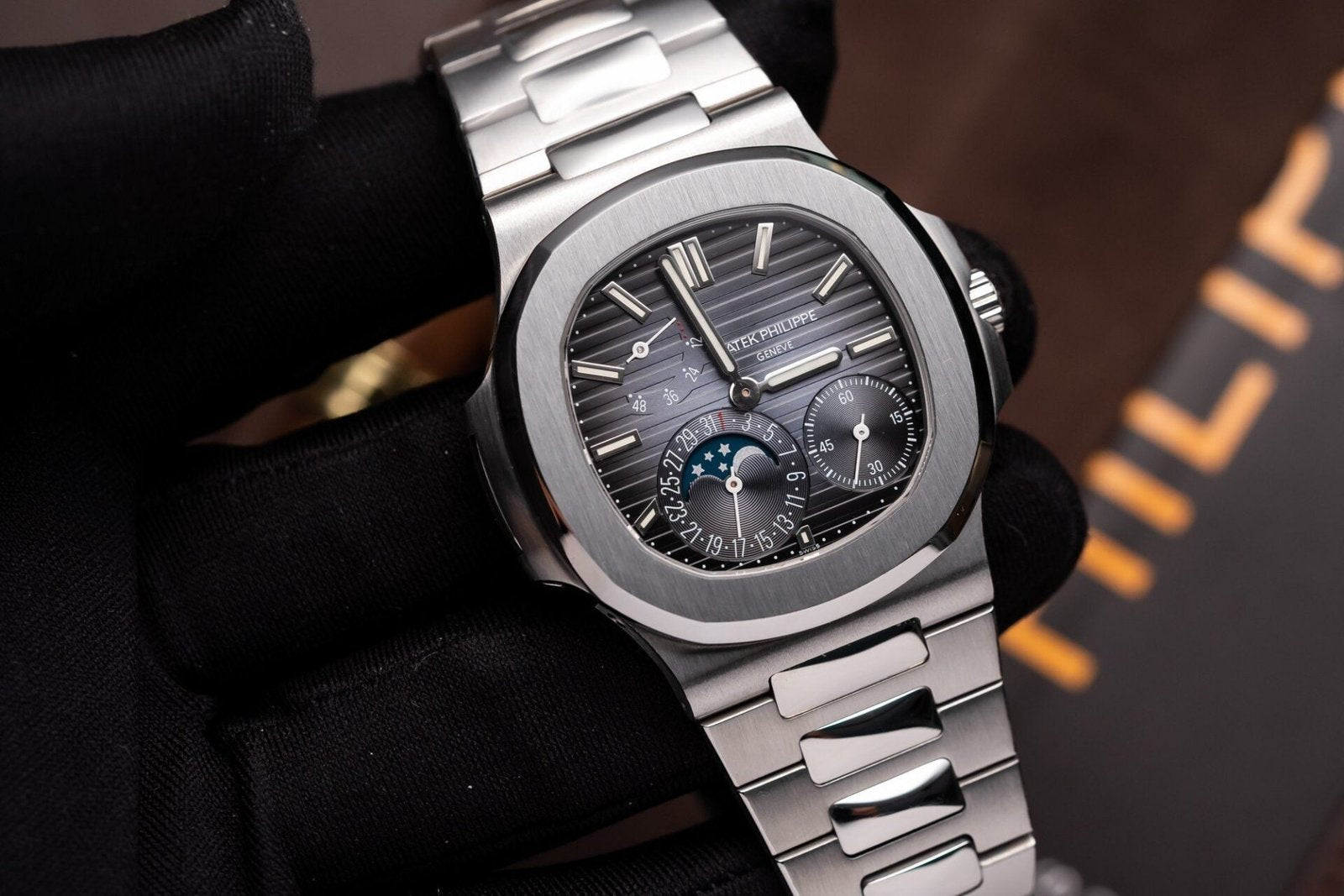 Patek Philippe Nautilus 5712 Watch Gray Dial 40mm