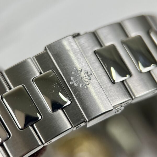 Patek Philippe Watch Nautilus 5712 Tiffany Metal Wire 40mm
