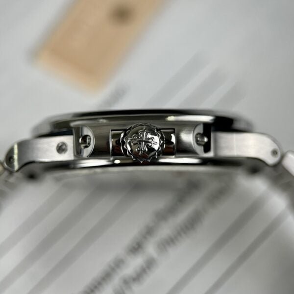 Patek Philippe Watch Nautilus 5712 Tiffany Metal Wire 40mm