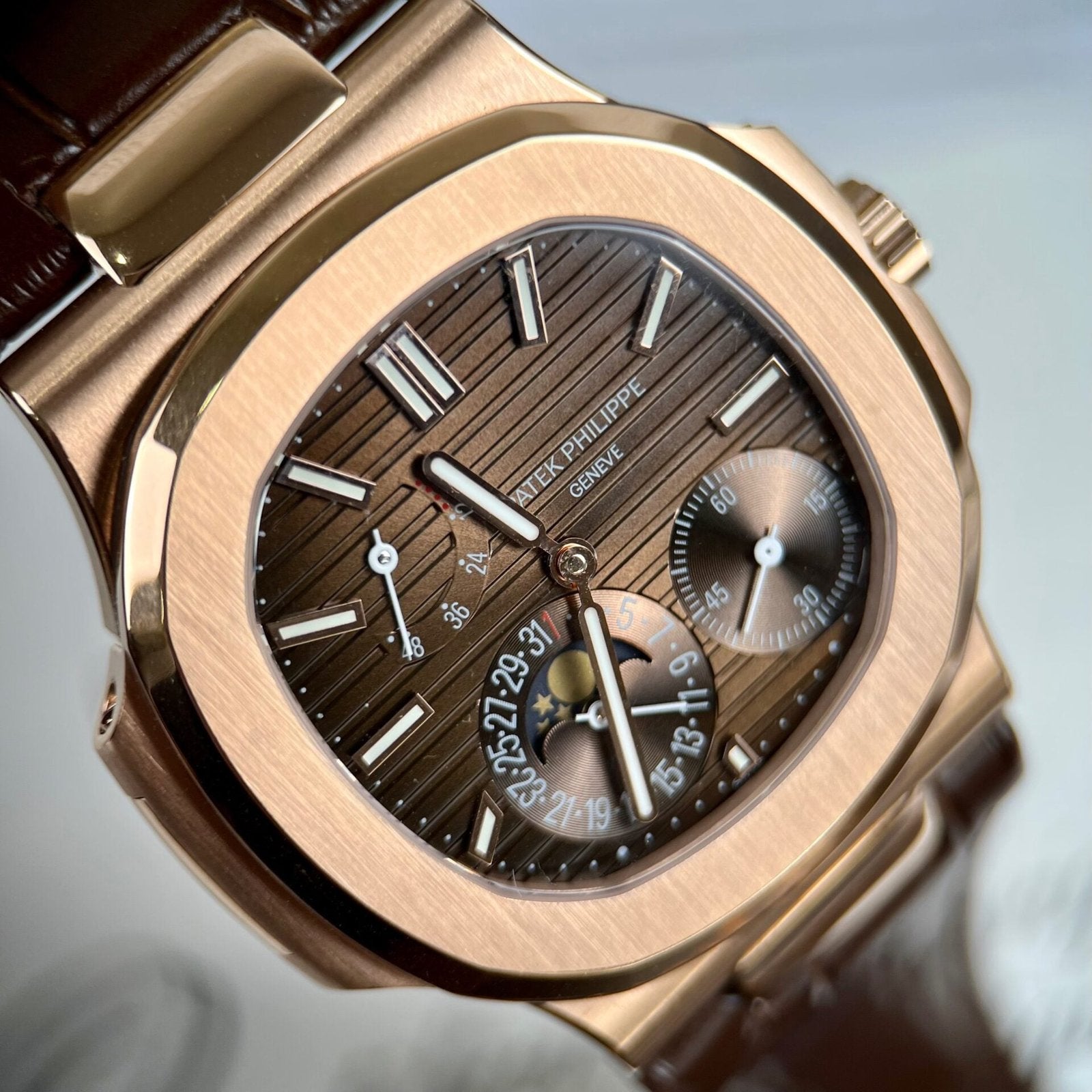 Patek Philippe Watch Nautilus 5712R Chocolate Dial Gold Wrapped 40mm