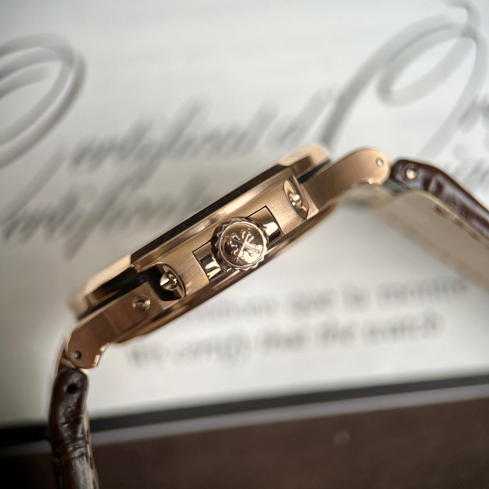 Patek Philippe Watch Nautilus 5712R Chocolate Dial Gold Wrapped 40mm
