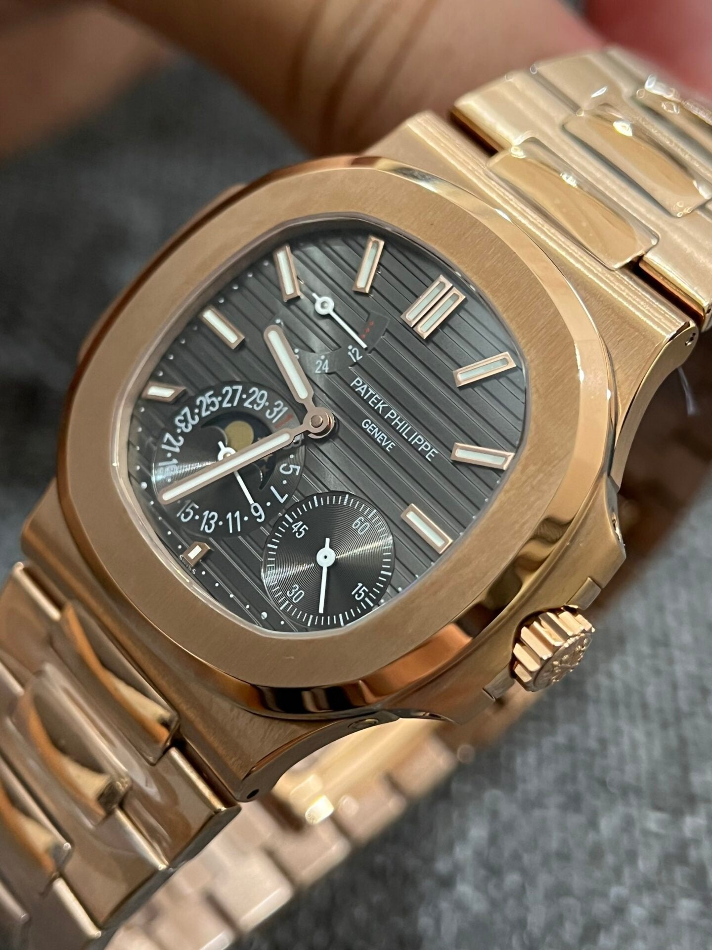 Patek Philippe Watch Nautilus 5712R Gray Dial 40mm