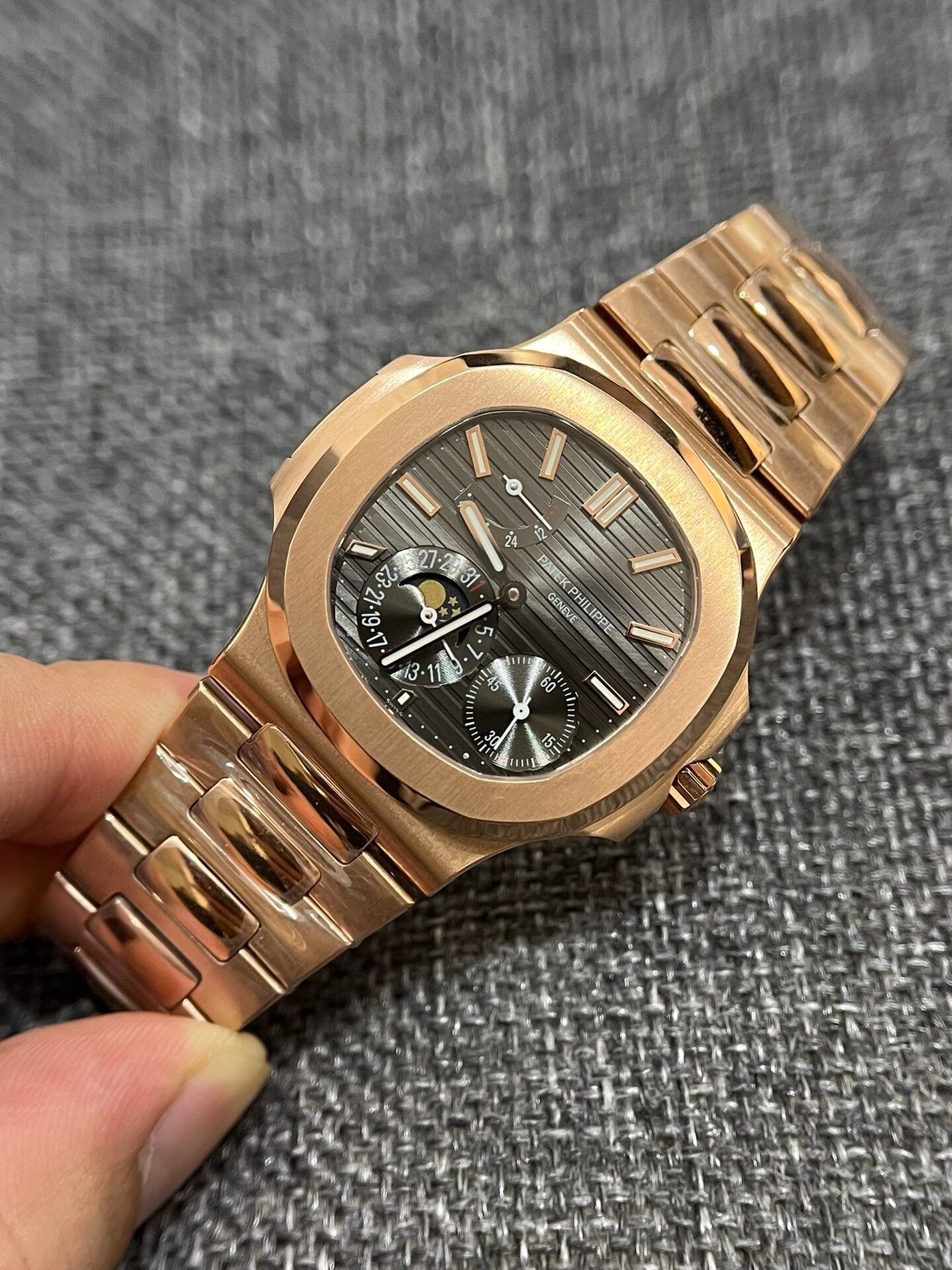 Patek Philippe Watch Nautilus 5712R Gray Dial 40mm