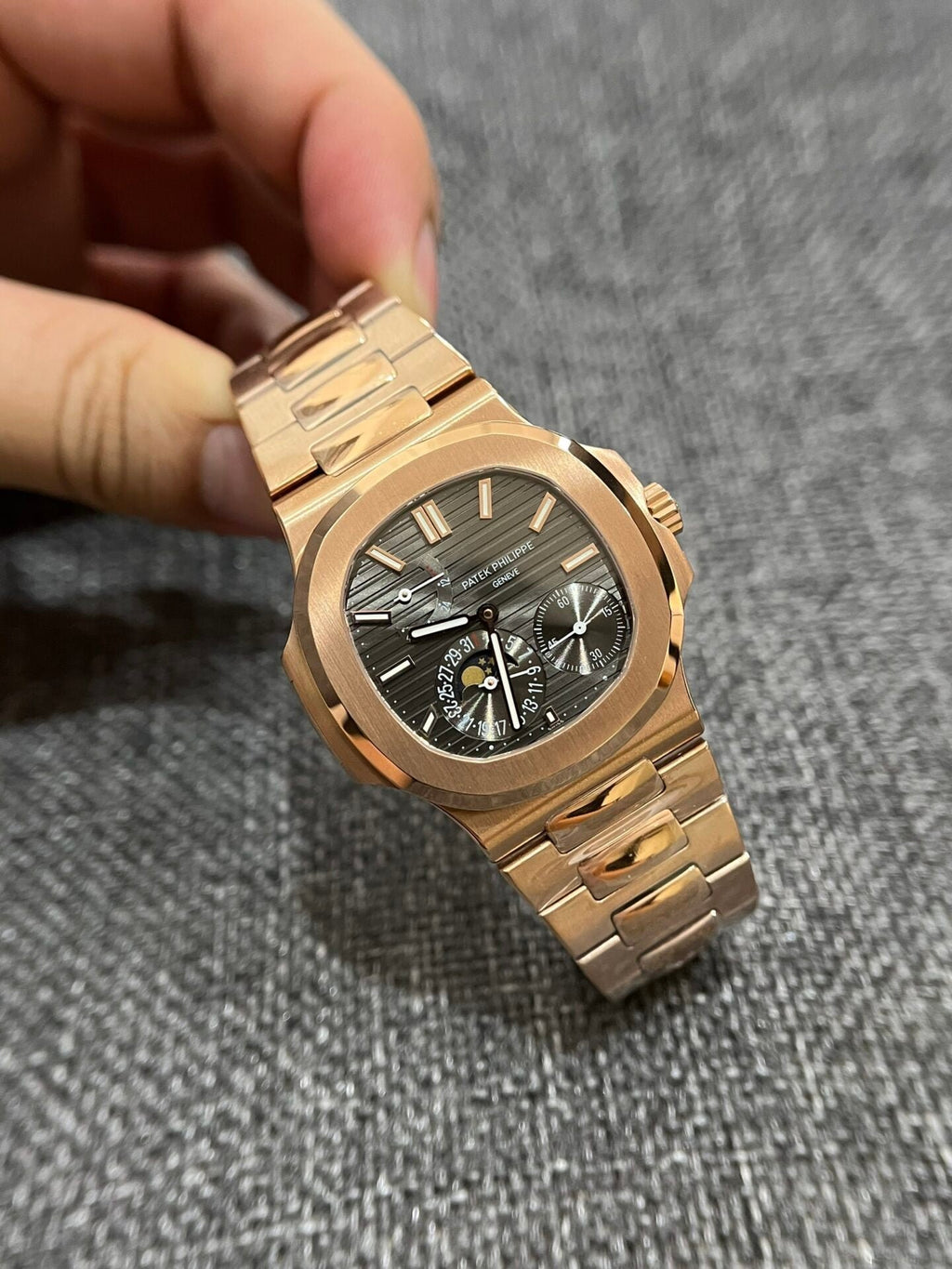 Patek Philippe Watch Nautilus 5712R Gray Dial 40mm