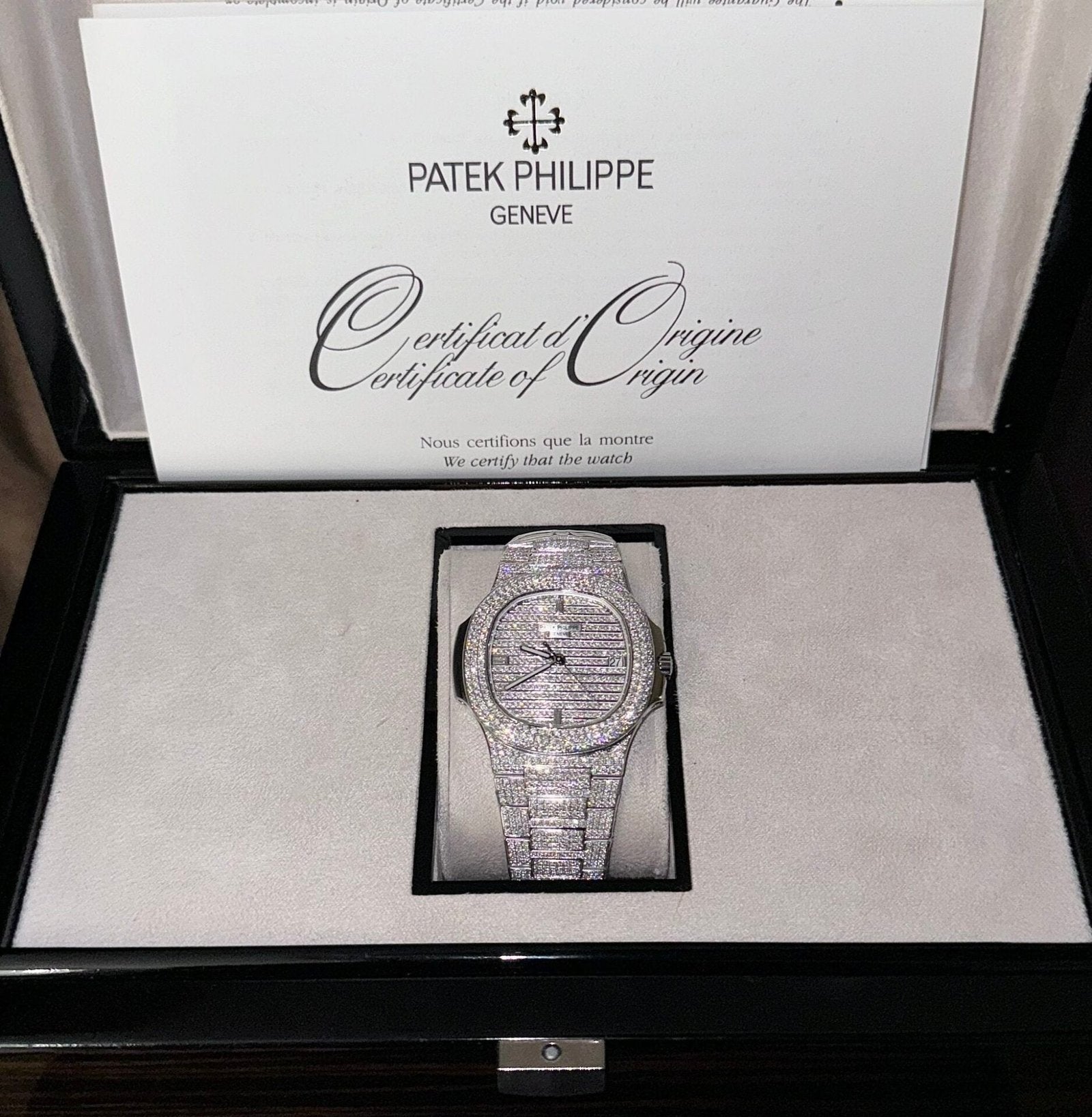 Patek Philippe Nautilus 5719 Watch Full Moissanite Diamonds 40mm