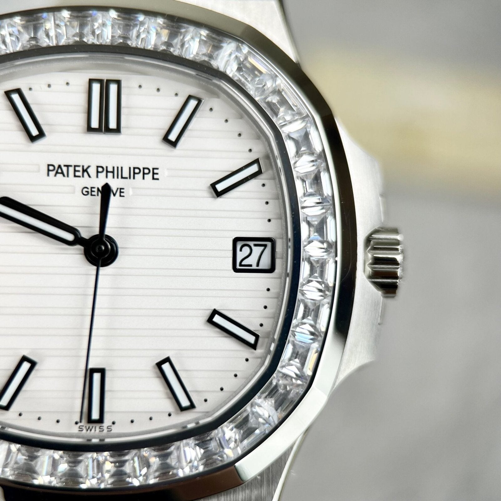 Patek Philippe Watch Nautilus 5723 White Dial Metal Wire 40mm