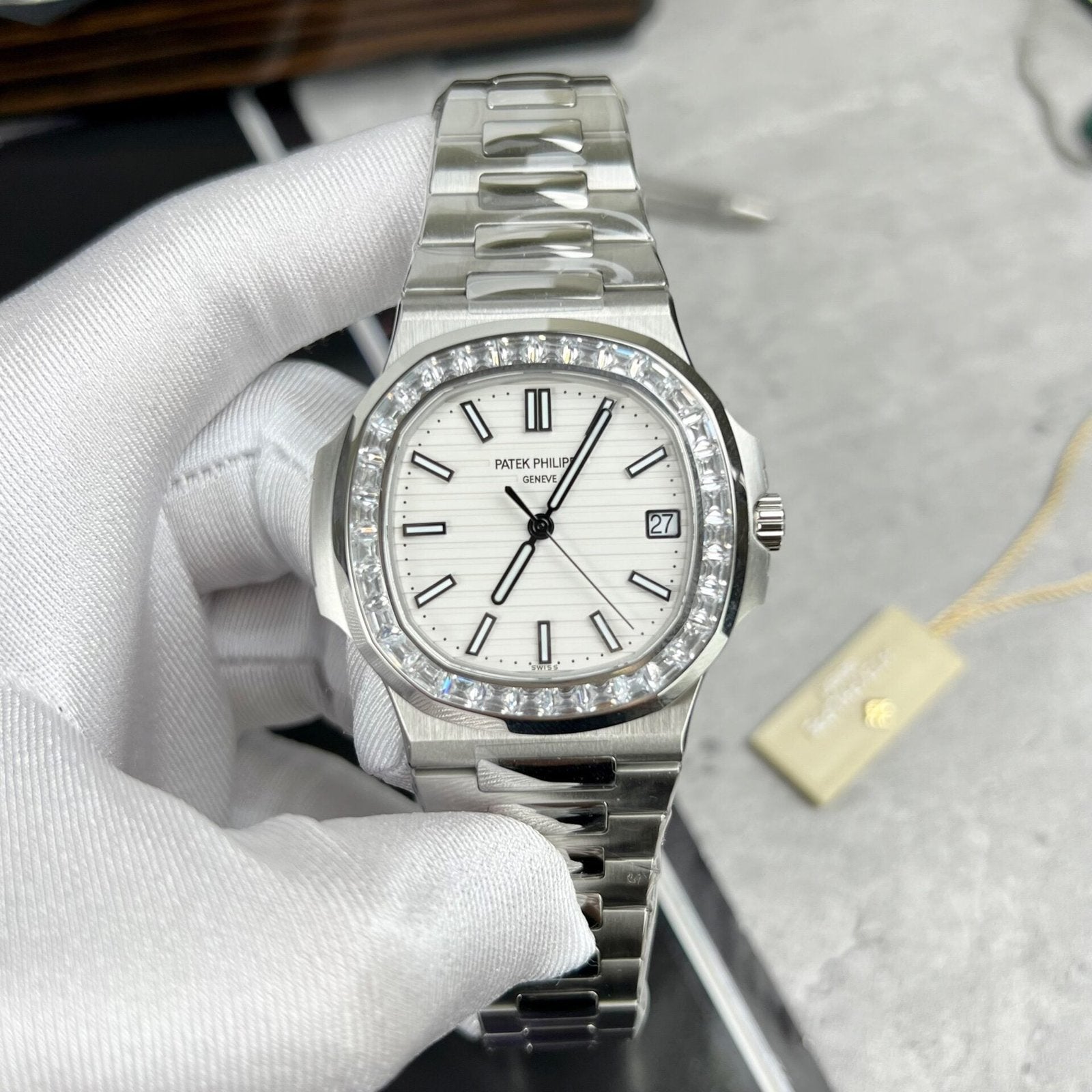 Patek Philippe Watch Nautilus 5723 White Dial Metal Wire 40mm