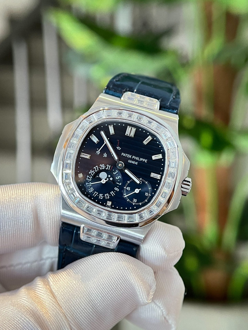 Patek Philippe Watch Nautilus 5724 Moissanite Diamonds Leather Strap 40mm