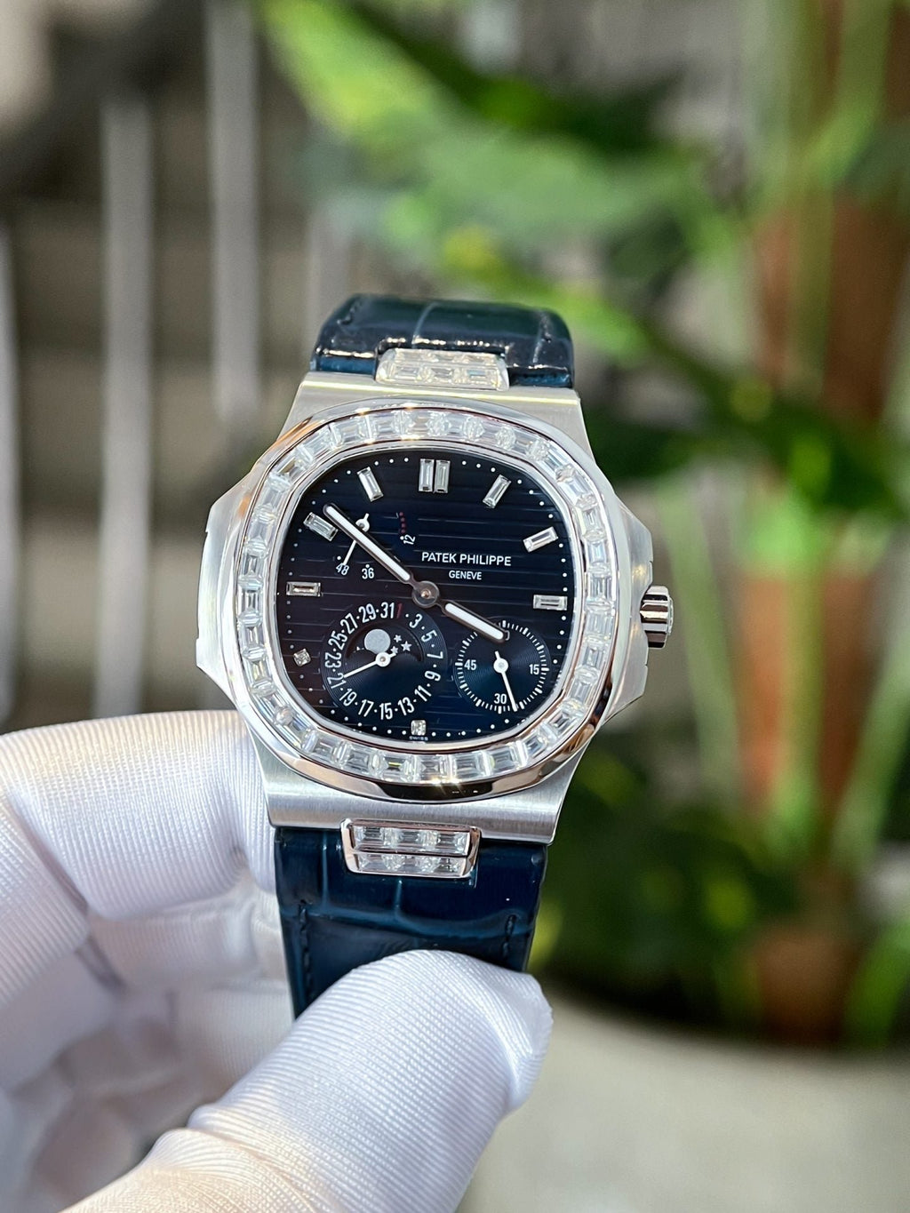 Patek Philippe Watch Nautilus 5724 Moissanite Diamonds Leather Strap 40mm