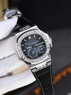 Patek Philippe Nautilus 5724 Blue Dial Watch Full Function 40mm