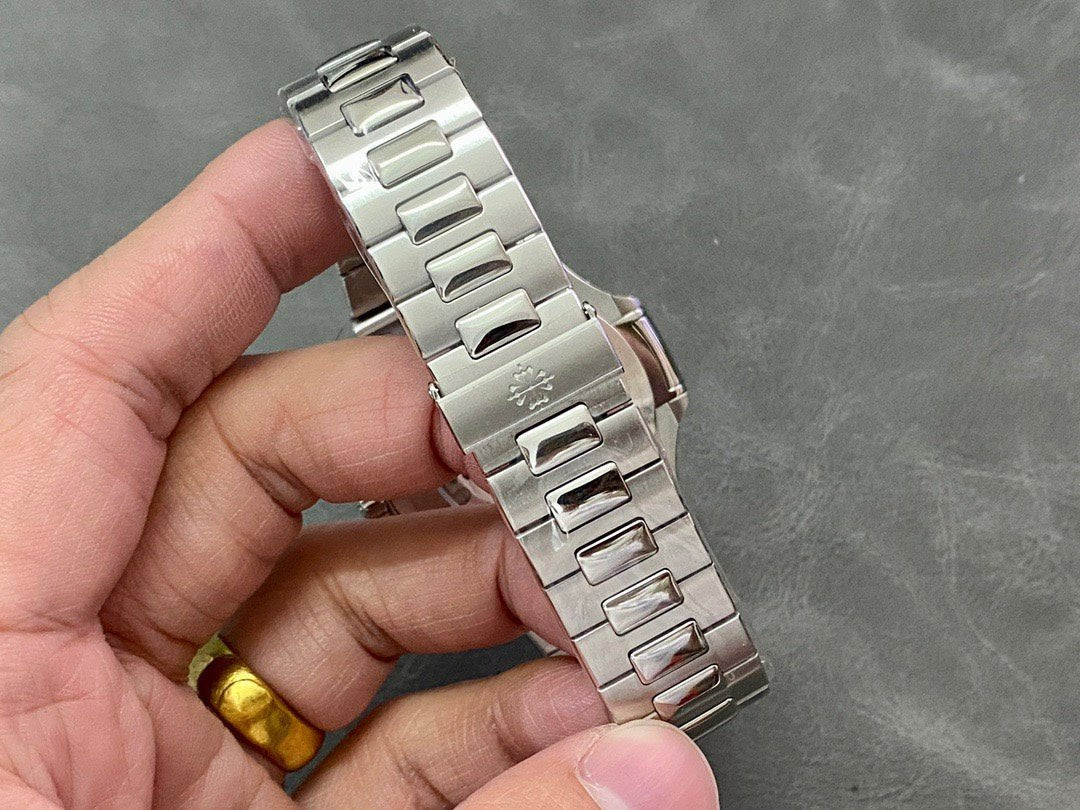 Patek Philippe Watch Nautilus 5726 Blue Dial 40.5mm