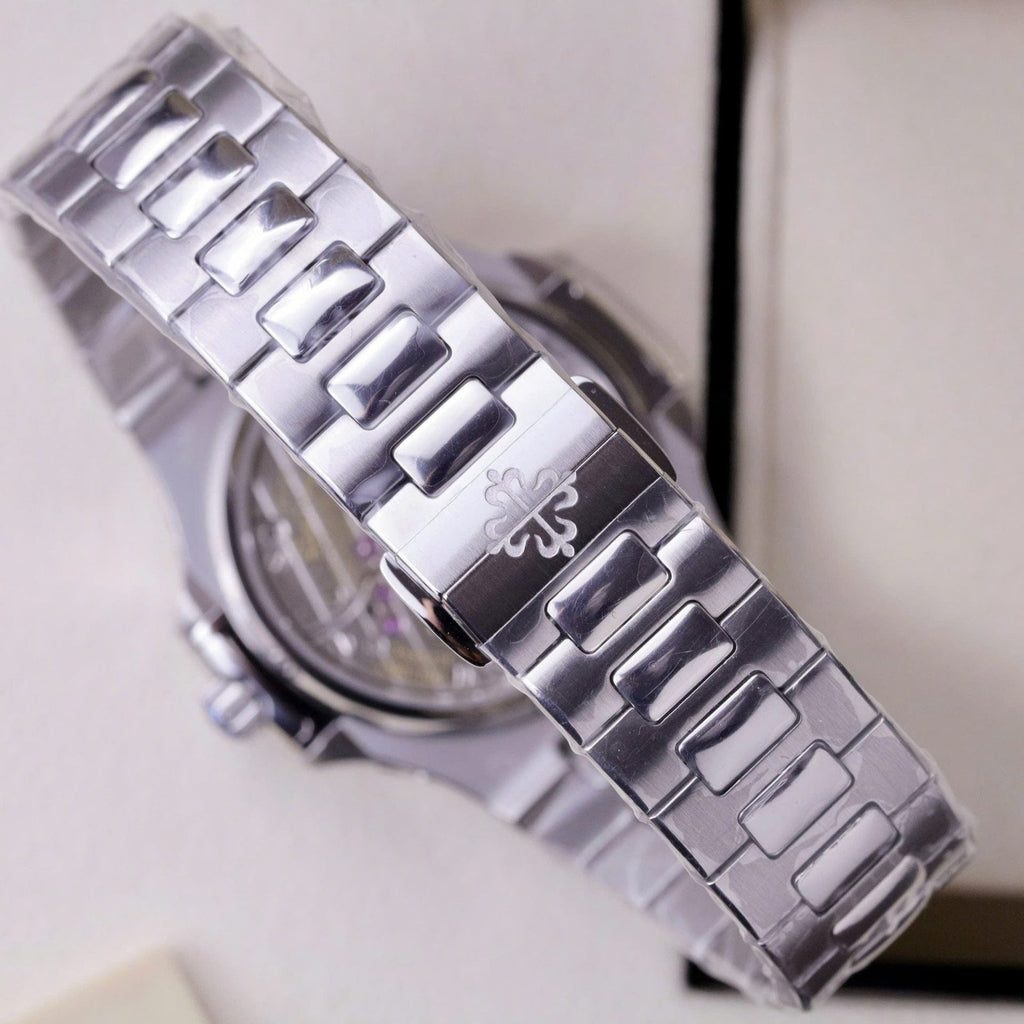 Patek Philippe Nautilus 5740 Watch Men Blue Dial Metal Wire 40mm