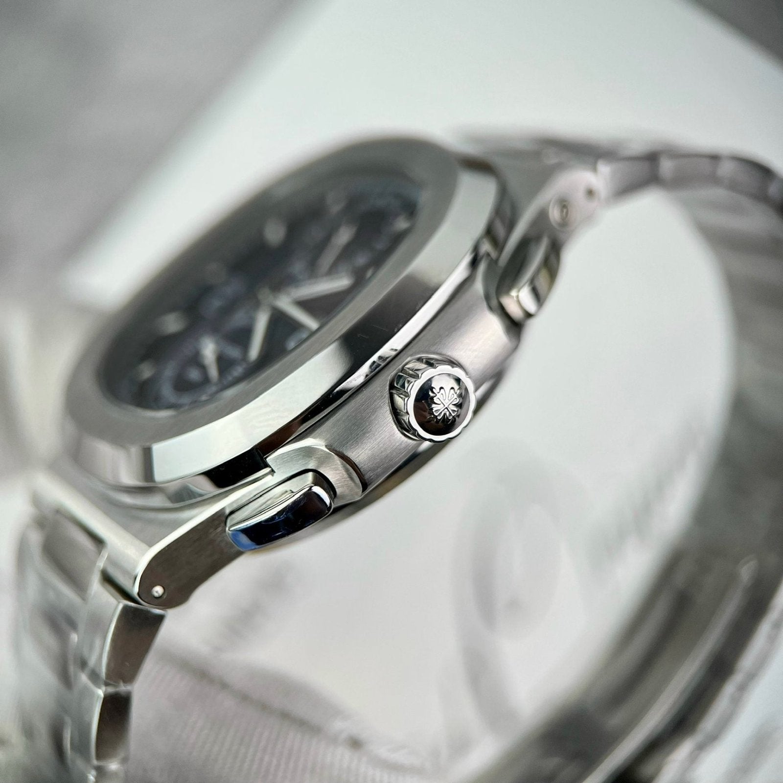 Patek Philippe Watch Nautilus 5990 Metal Wire 40.5mm