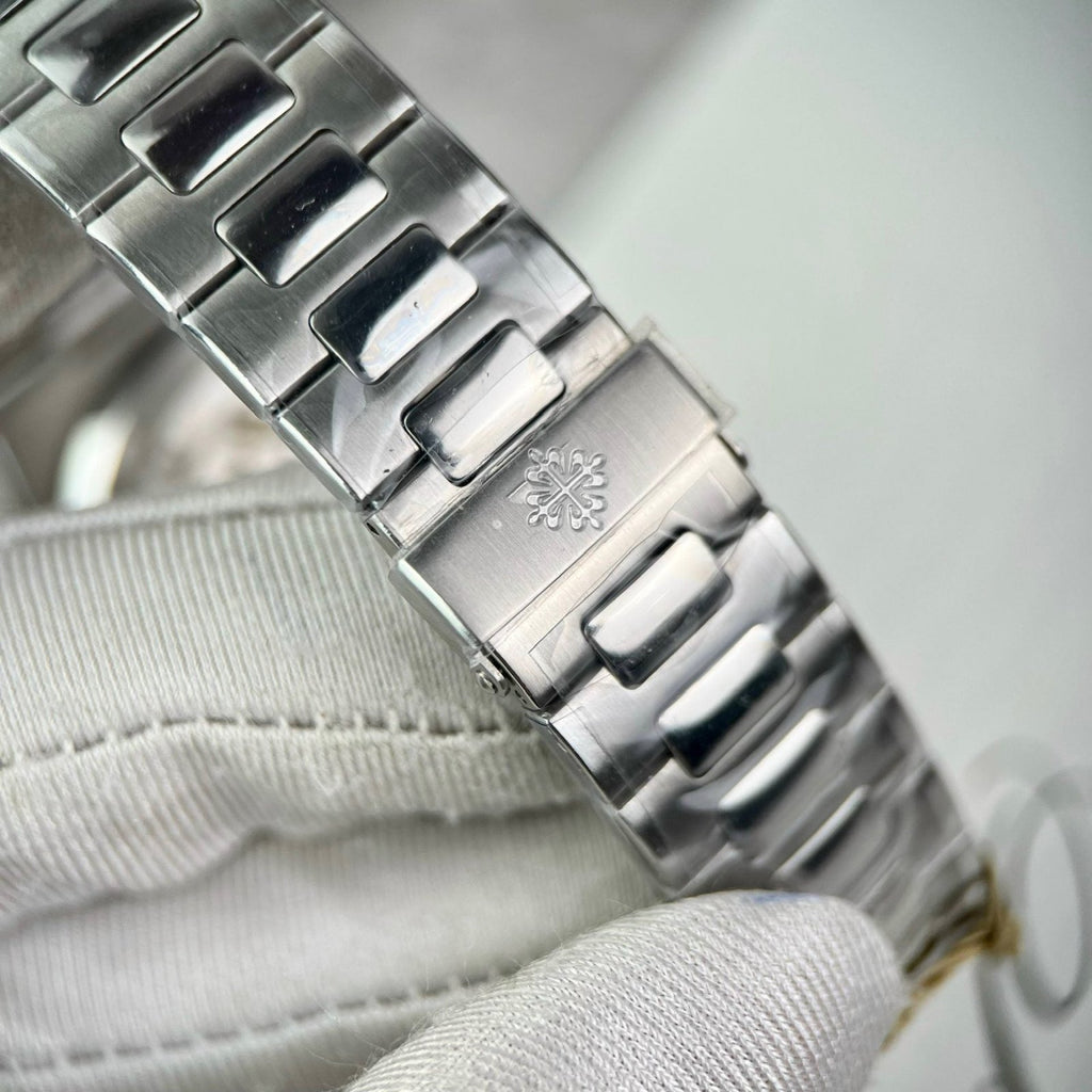 Patek Philippe Watch Nautilus 5990 Metal Wire 40.5mm