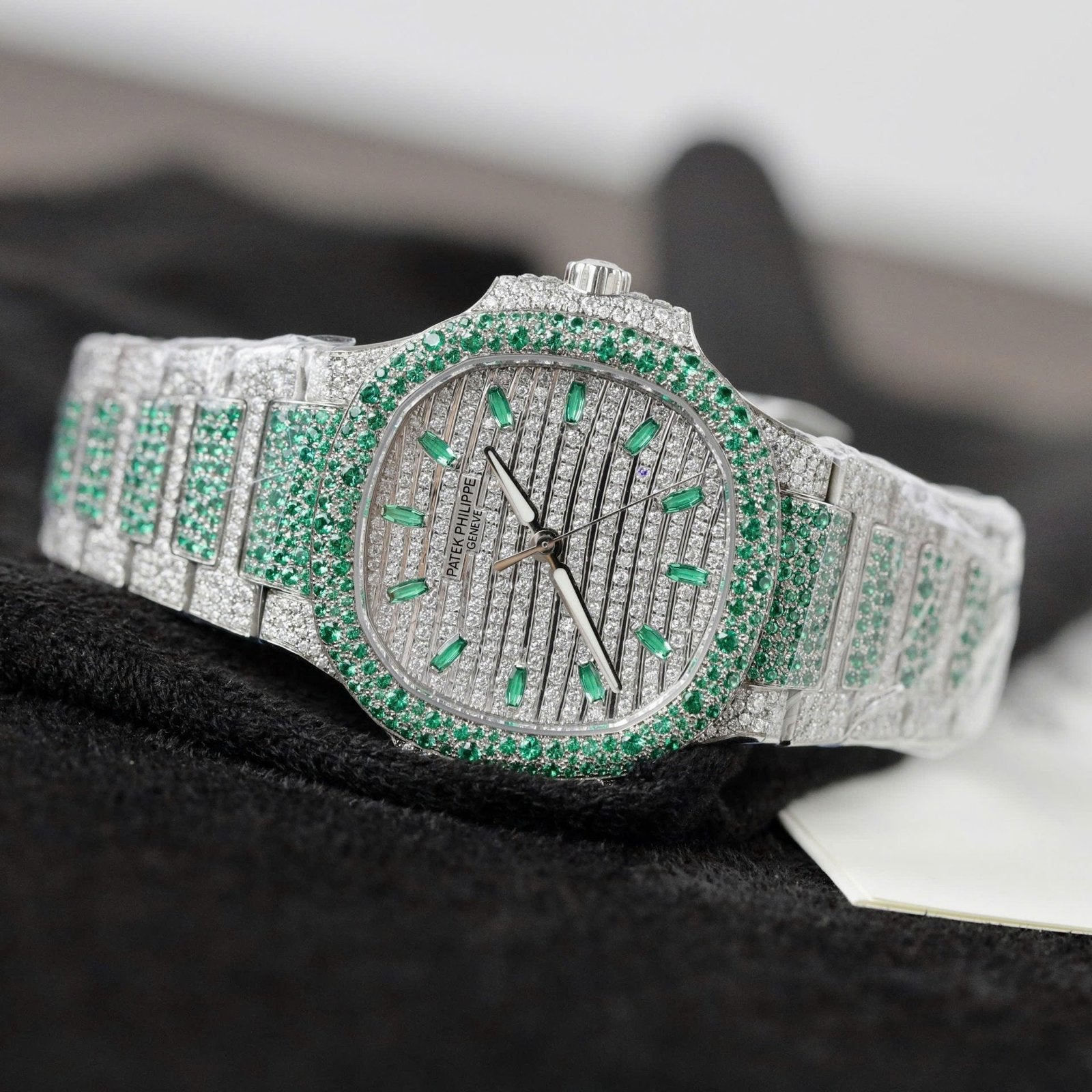 Patek Philippe Watch Nautilus 7118 Diamonds Moissanite 35.2mm
