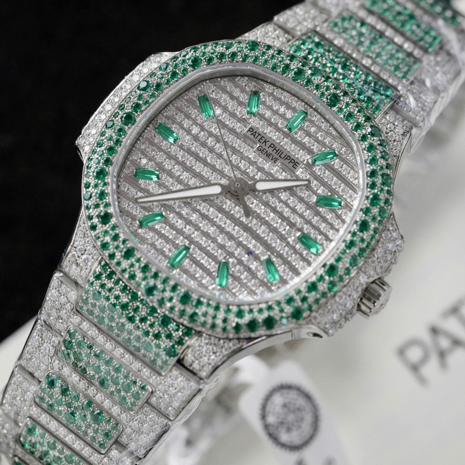 Patek Philippe Watch Nautilus 7118 Diamonds Moissanite 35.2mm