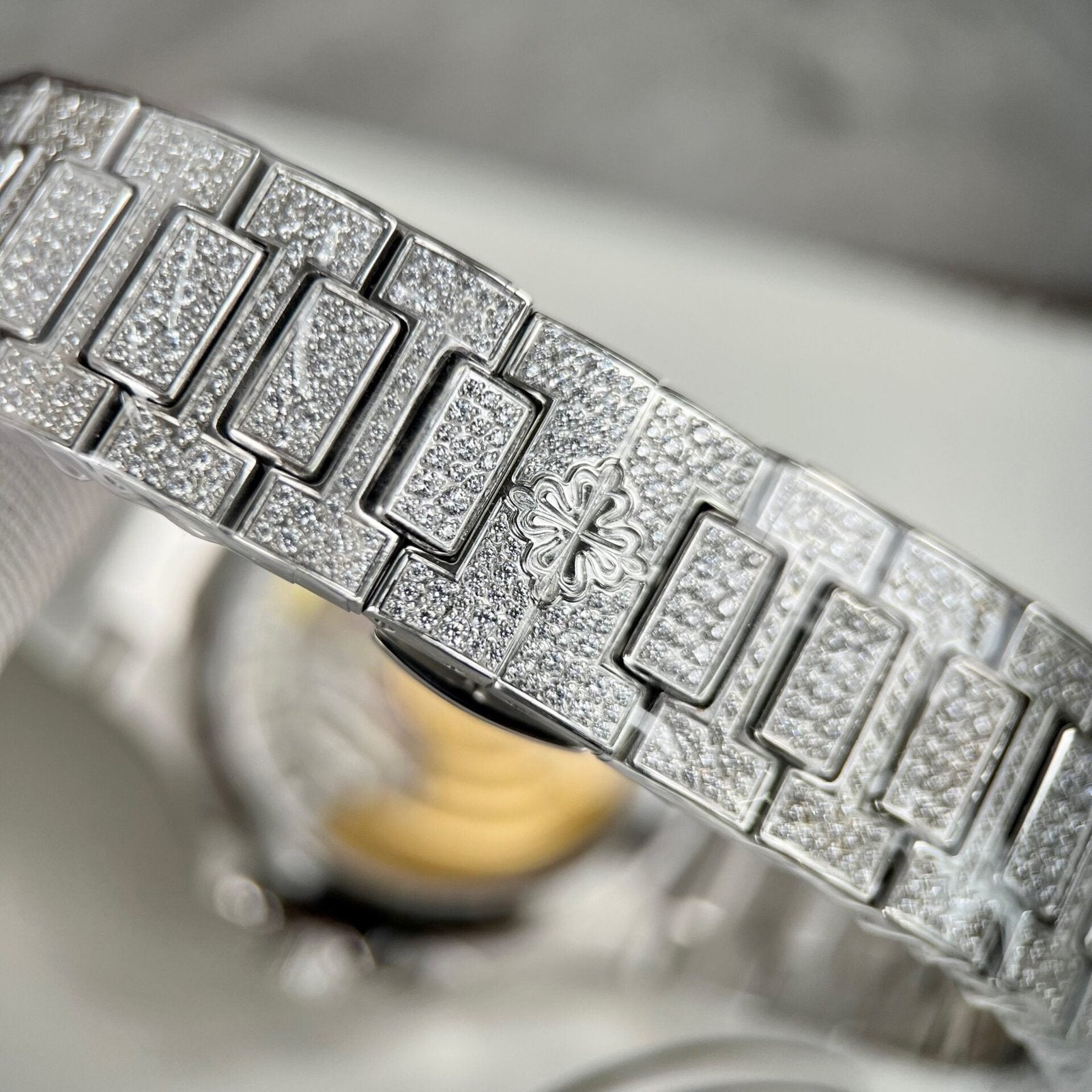 Patek Philippe Nautilus 7118 Full Diamond Watch 35.2mm