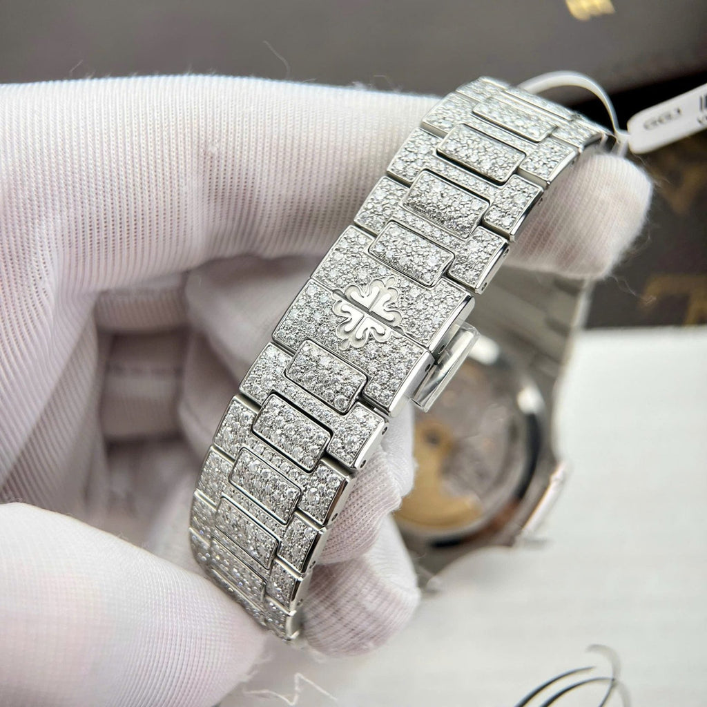 Patek Philippe Nautilus 7118 Watch Diamonds Moissanite 35.2mm