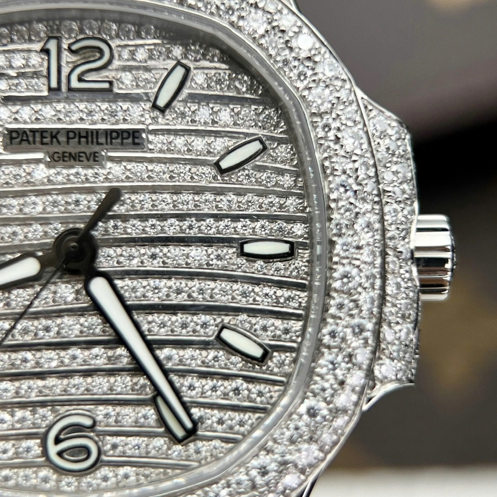 Patek Philippe Nautilus 7118 Watch Diamonds Moissanite 35.2mm