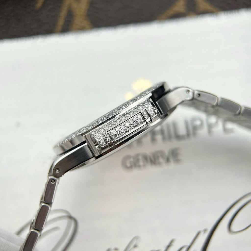 Patek Philippe Nautilus 7118 Watch Diamonds Moissanite 35.2mm