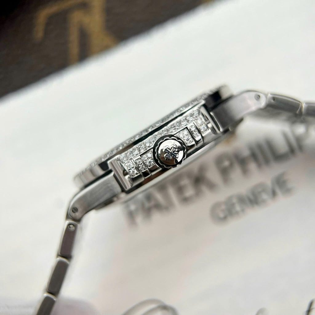 Patek Philippe Nautilus 7118 Watch Diamonds Moissanite 35.2mm