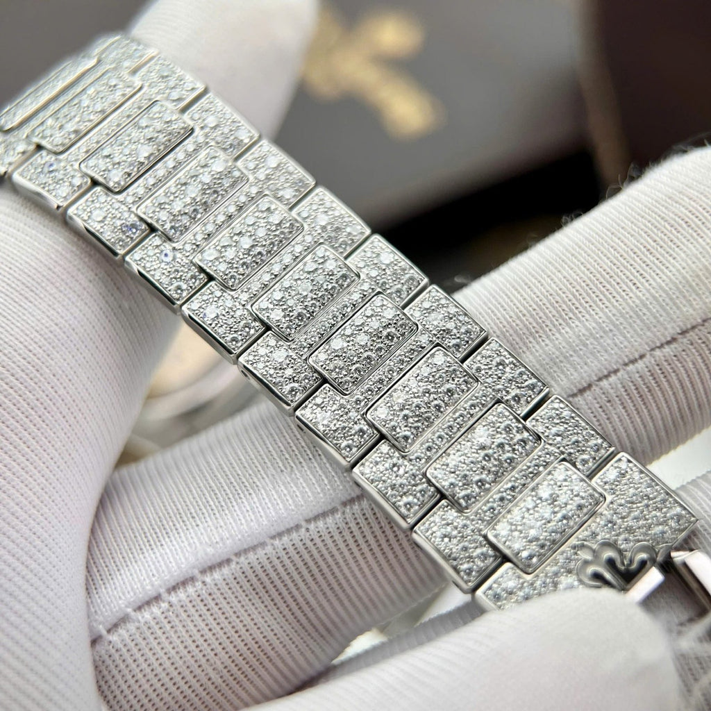Patek Philippe Nautilus 7118 Watch Diamonds Moissanite 35.2mm