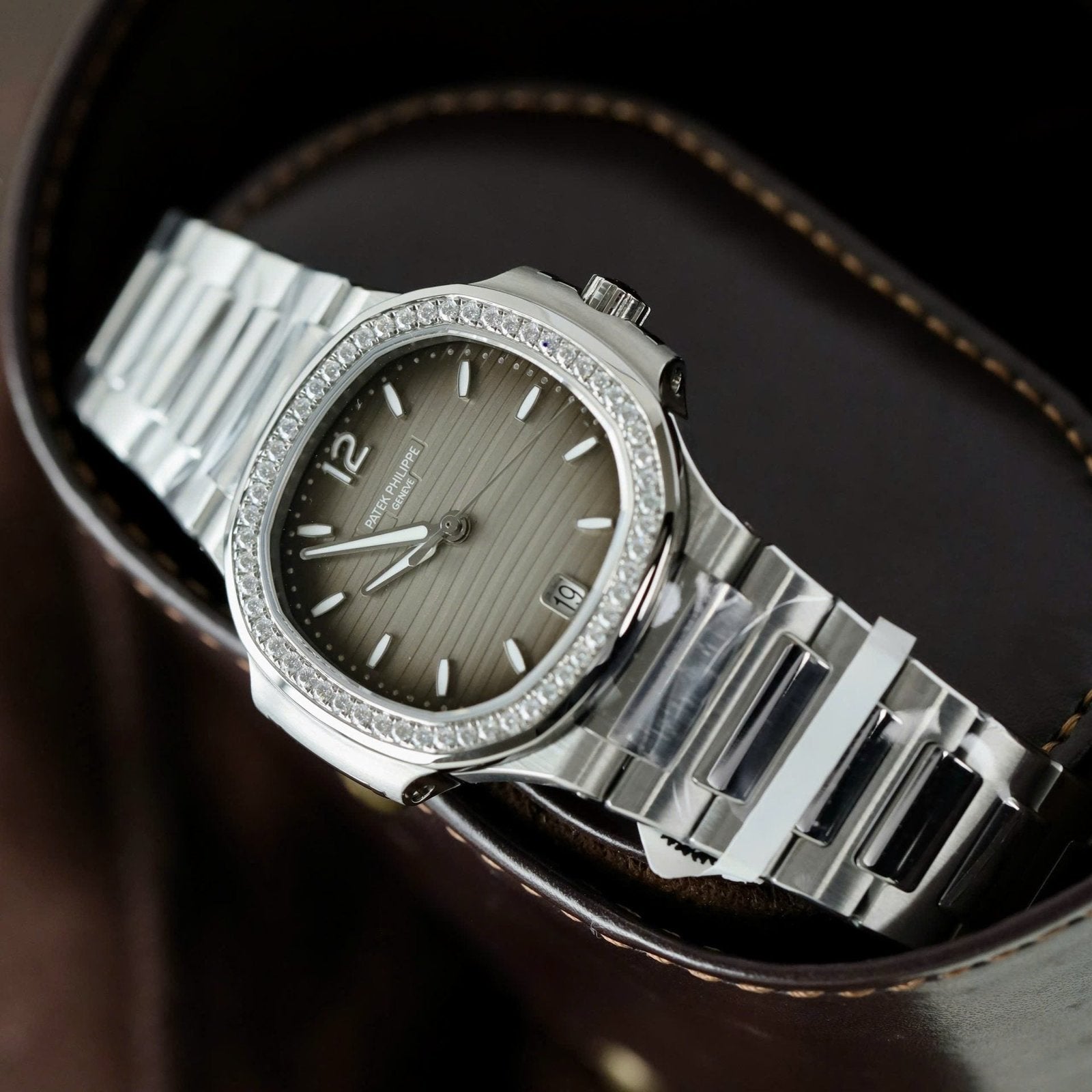 Patek Philippe Nautilus 7118 Watch Gray Dial Diamonds Moissante 35.2mm