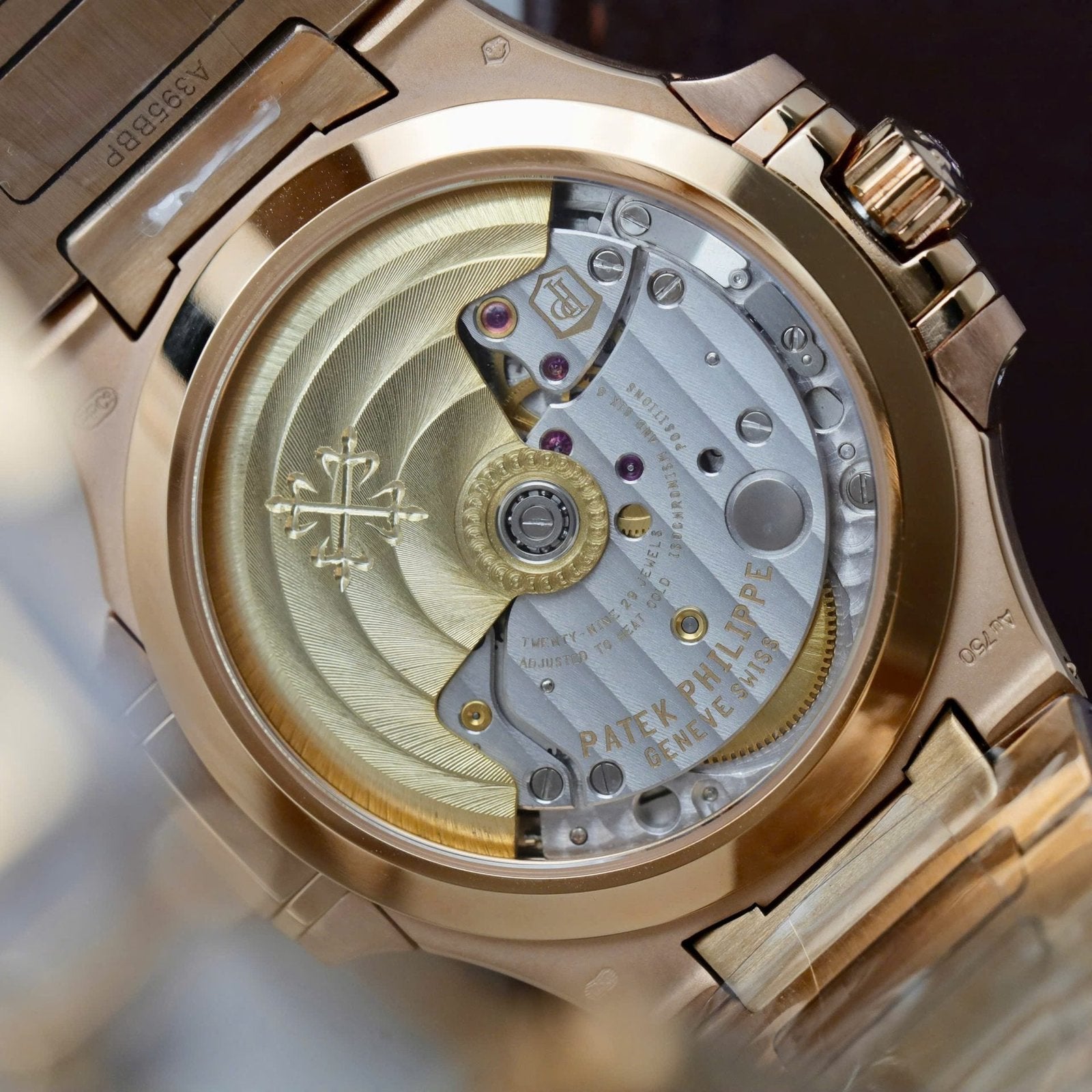 Patek Philippe Nautilus 7118 Women Watch Gold Wrapped + Diamonds Moissanite 35.2mm