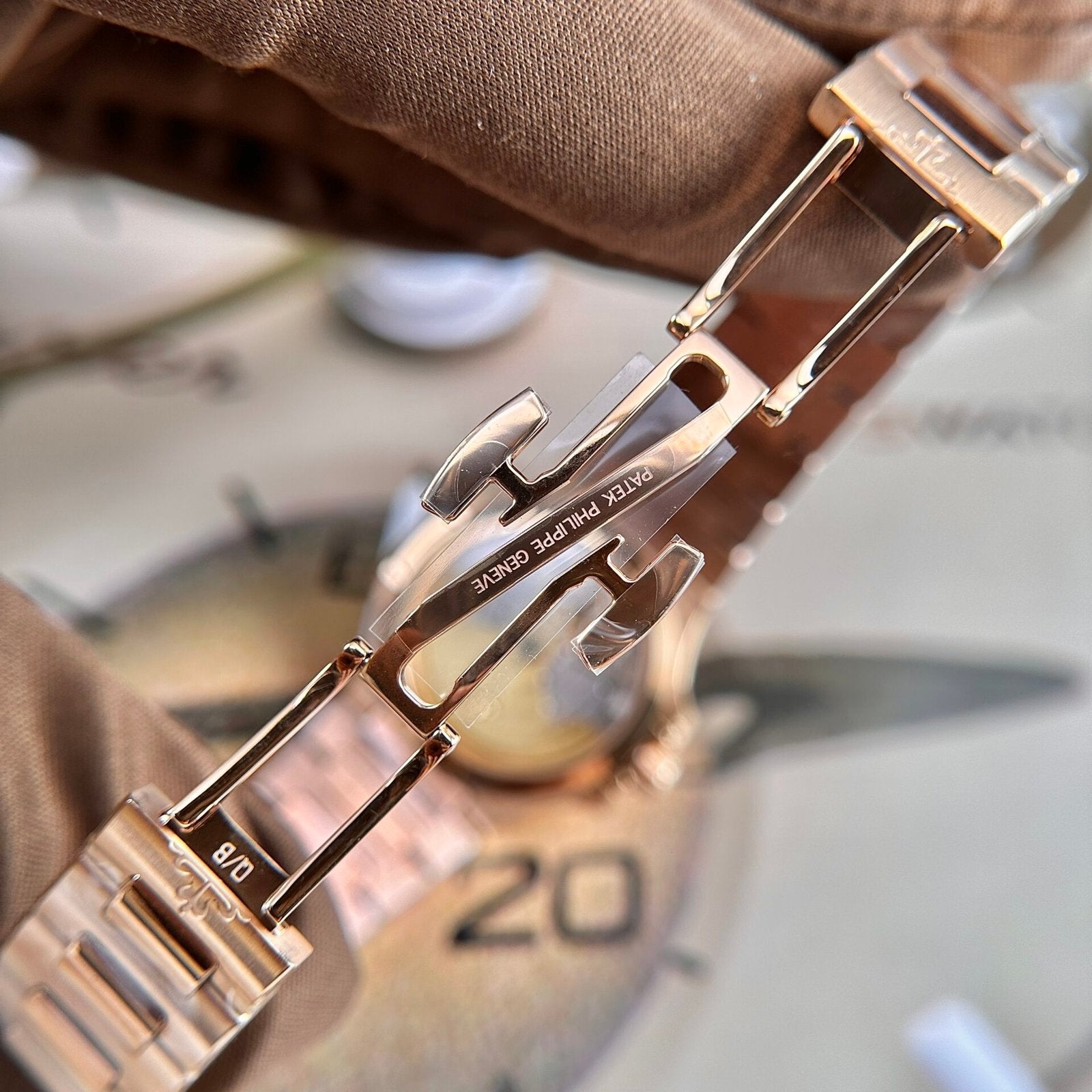 Patek Philippe Nautilus 7118 Watch Rose Gold 35.2mm