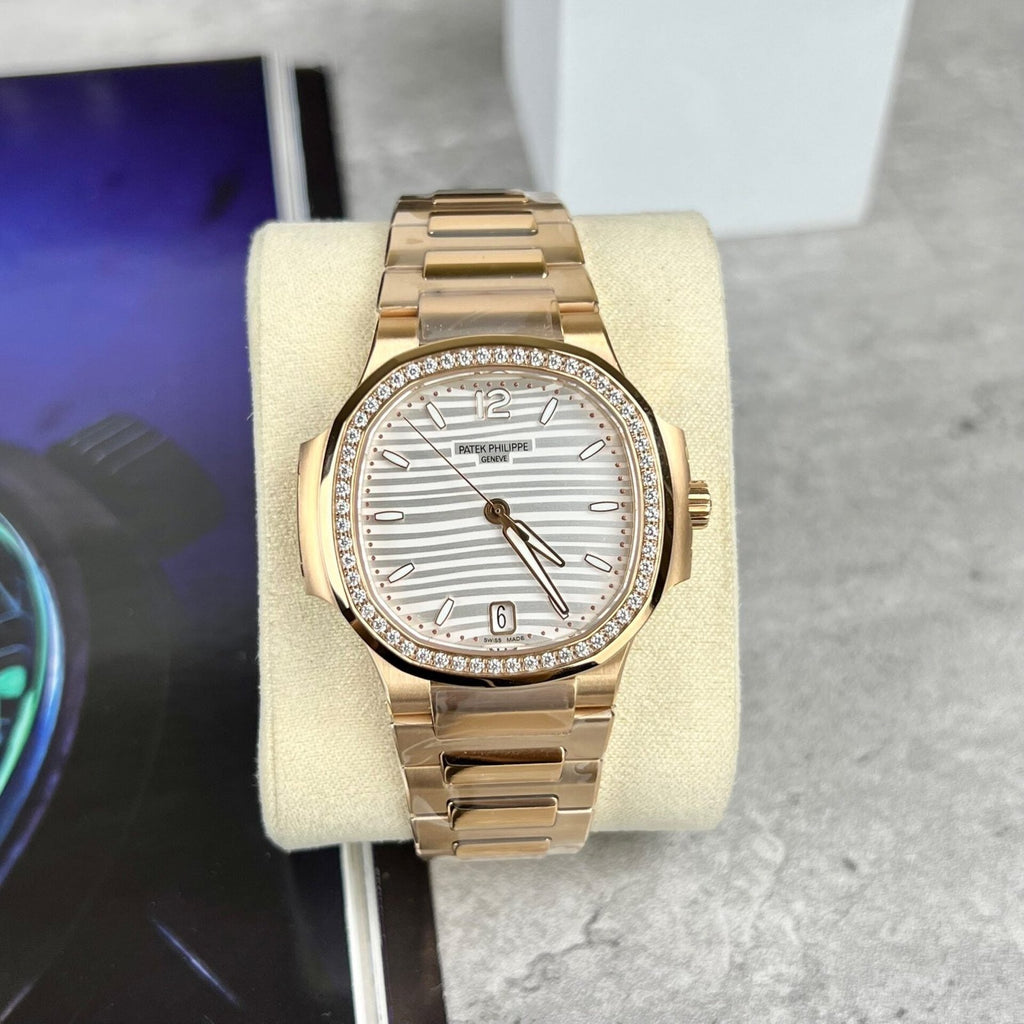 Patek Philippe Nautilus 7118 Watch With Diamonds Bezel 35.2mm