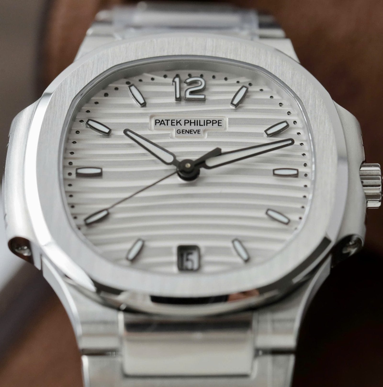 Patek Philippe Watch Nautilus 7118 White Dial Metal Wire 35.2mm