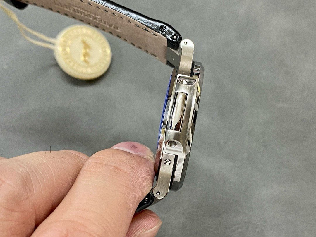 Patek Philippe Watch Nautilus 5712 Gray Dial Leather Strap 40mm