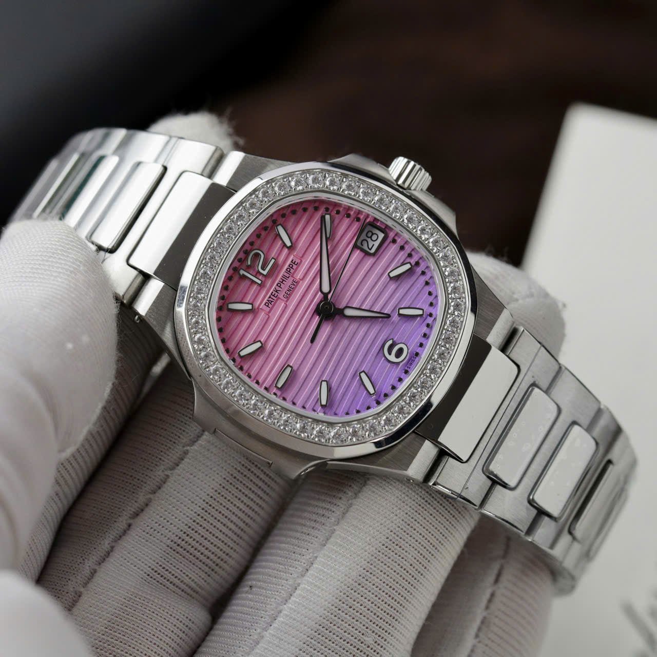Patek Philippe Watch Nautilus 7010R Women Purple Pink Dial Bezel Diamonds 32mm