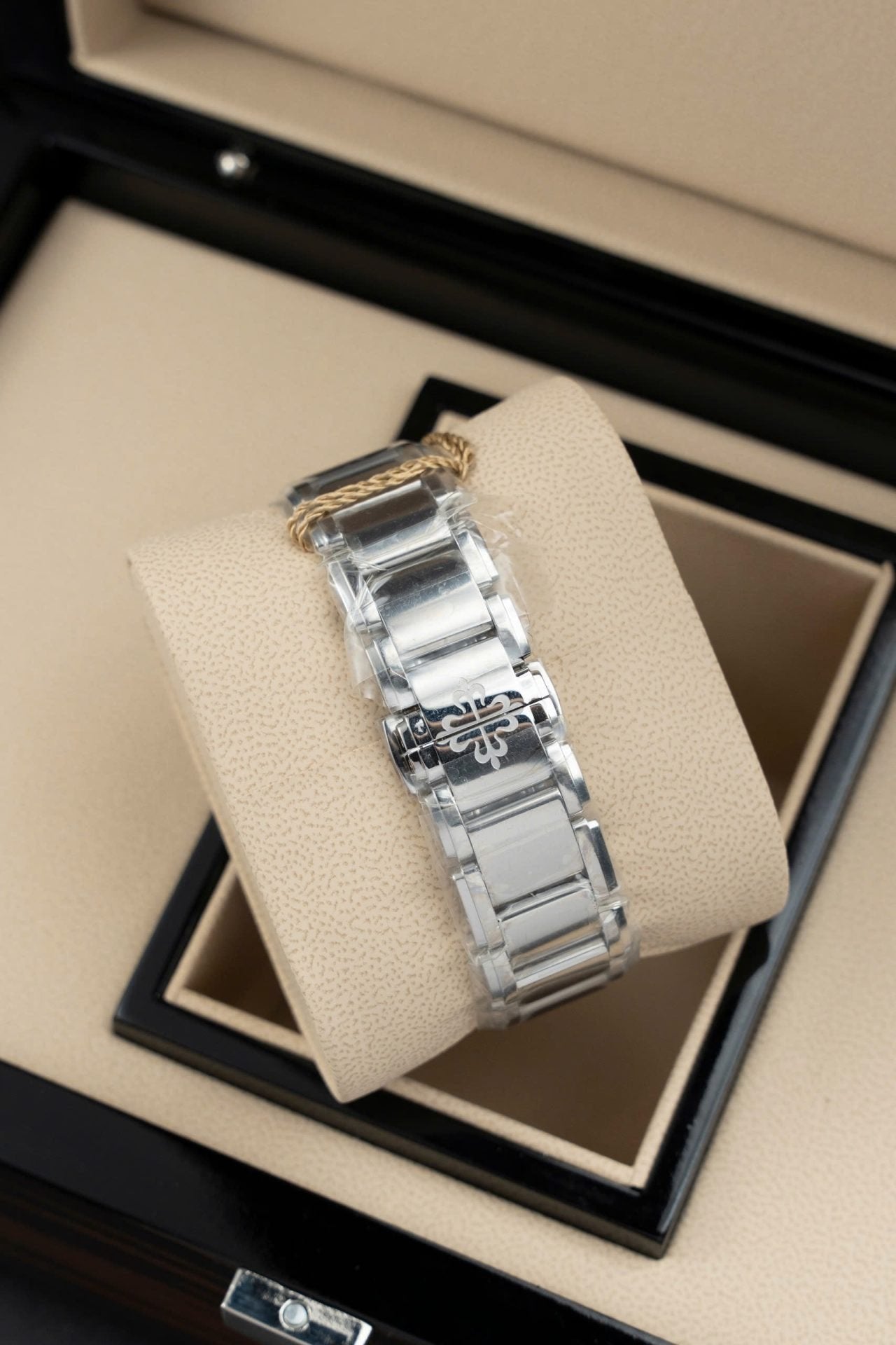 Patek Philippe Twenty 4 7300 Watch Blue Dial Metal Wire 36mm