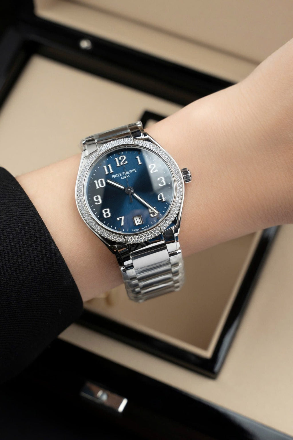 Patek Philippe Twenty 4 7300 Watch Blue Dial Metal Wire 36mm