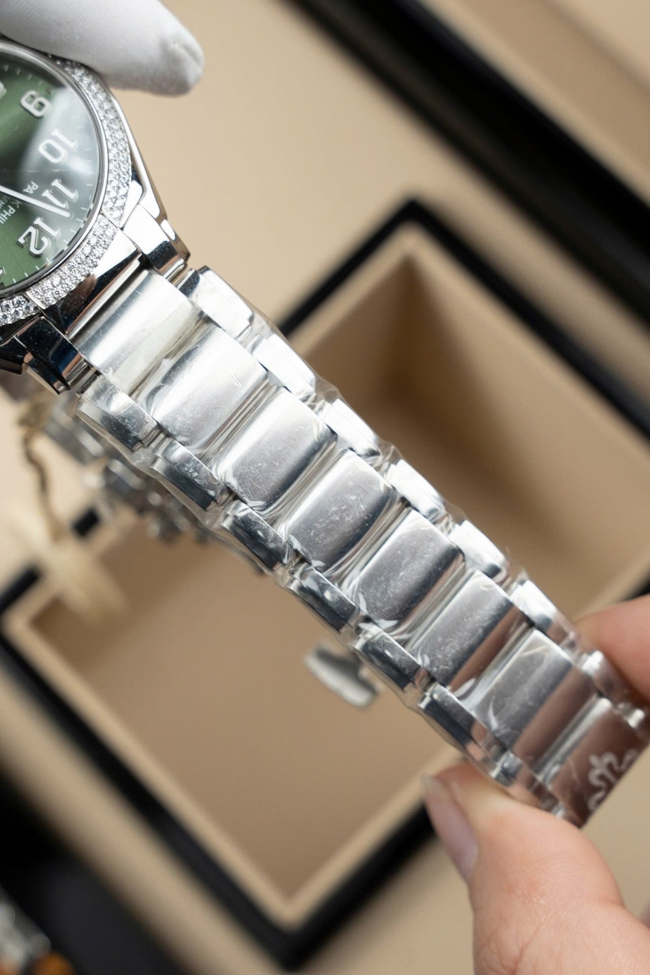 Patek Philippe Watch Twenty 4 7300 Green Dial Metal Wire 36mm