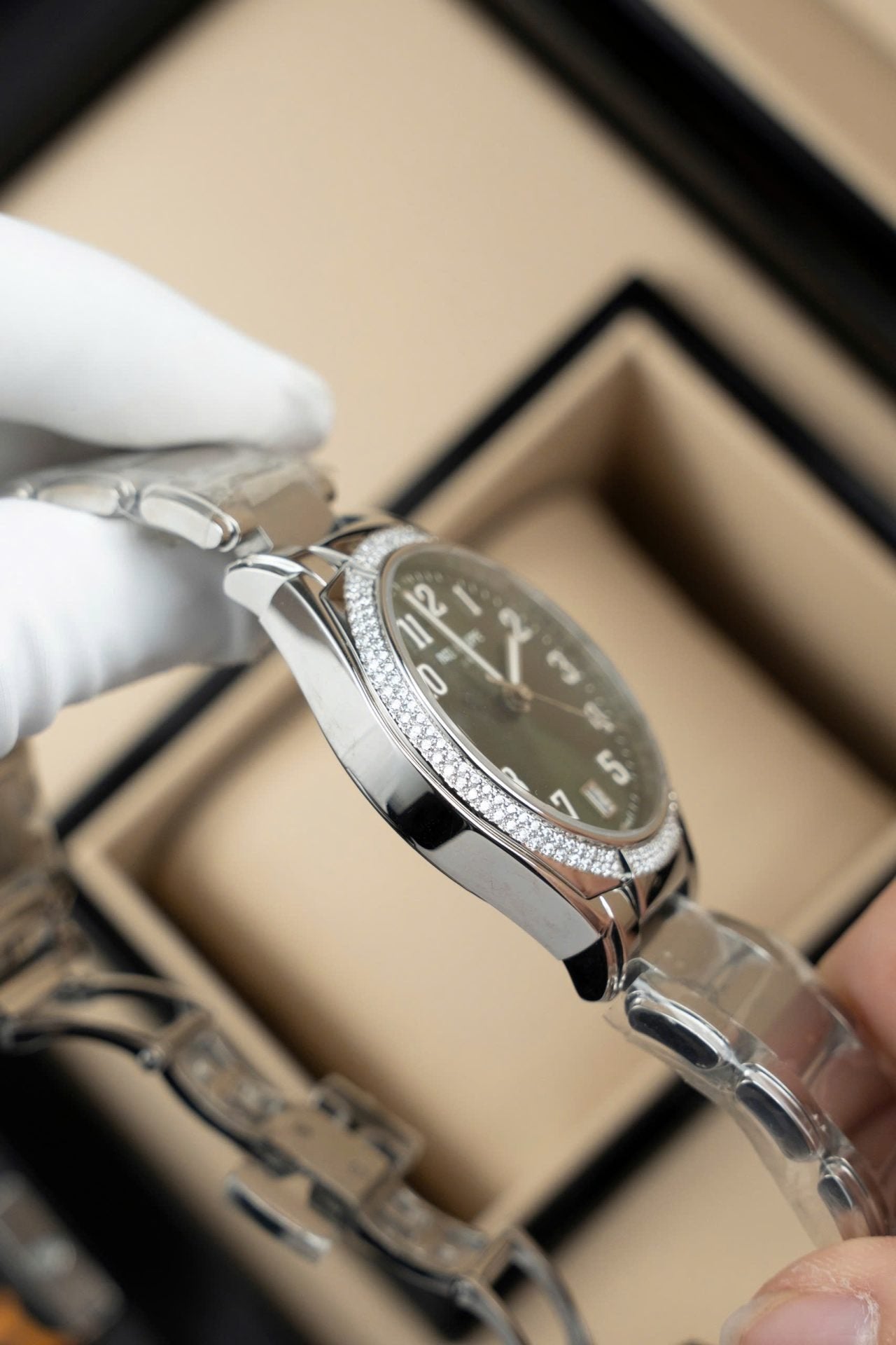 Patek Philippe Watch Twenty 4 7300 Green Dial Metal Wire 36mm