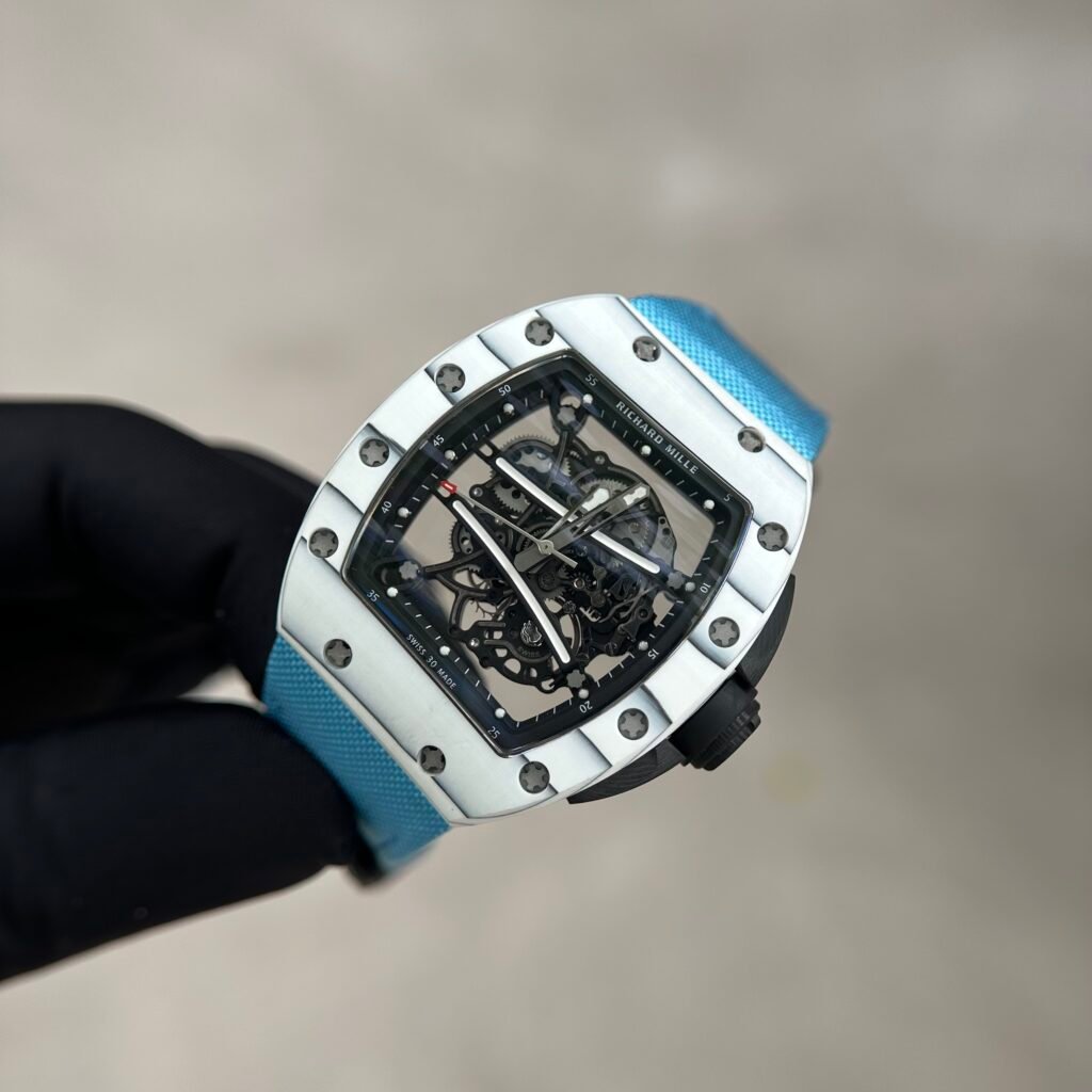 Richard Mille RM61-01 Carbon Watch 43mm