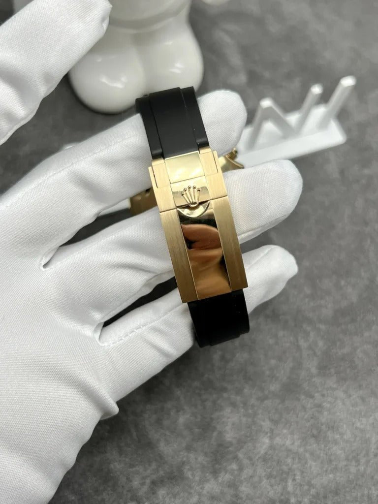 Rolex Solid Gold Watch and Diamonds Daytona 116588TBR 40mm