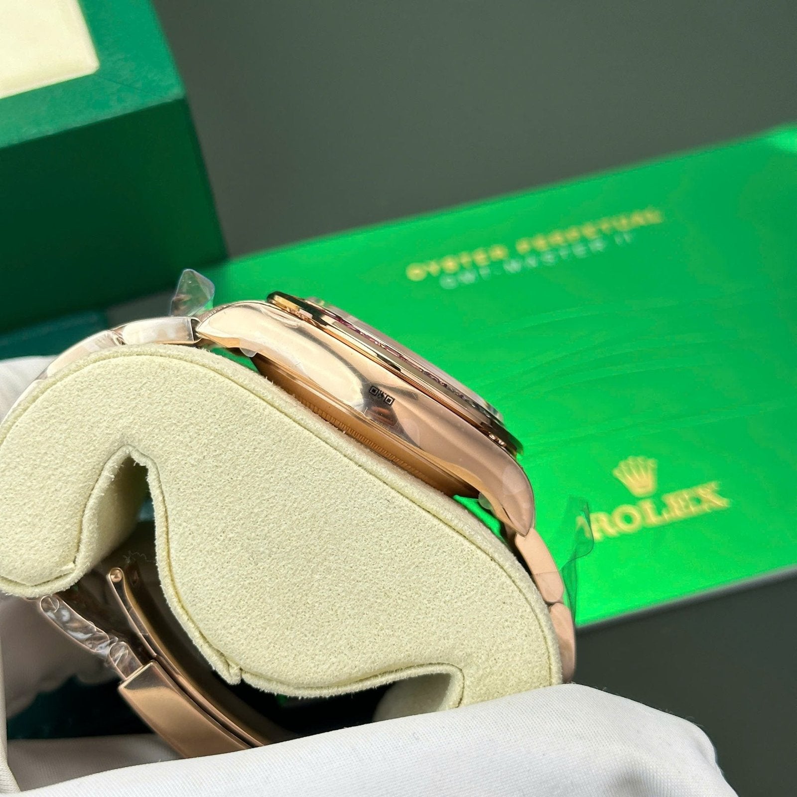 Rolex Cosmograph Daytona 116595 Rainbow Watch 40mm