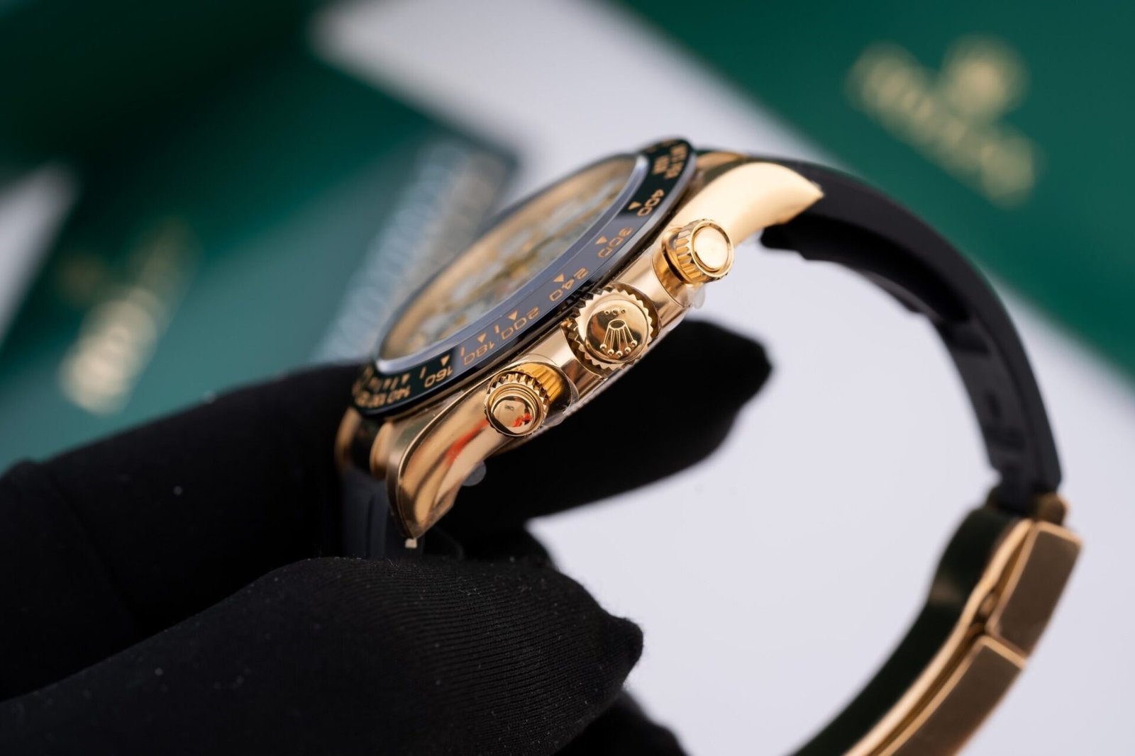 Rolex Cosmograph Daytona  Mother Of Pearl &amp; Moissanite Diamonds Dial 40mm