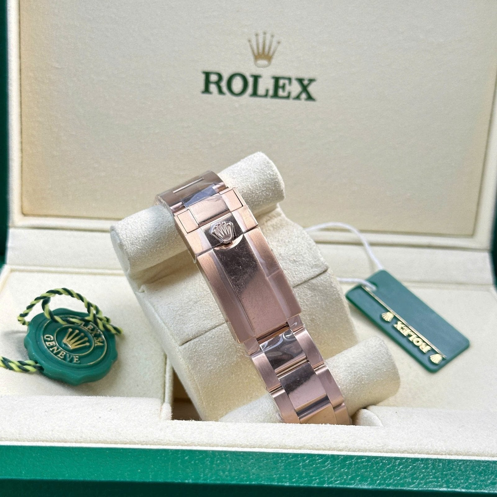 Rolex Cosmograph Daytona Rainbow 116595 Watch 40mm