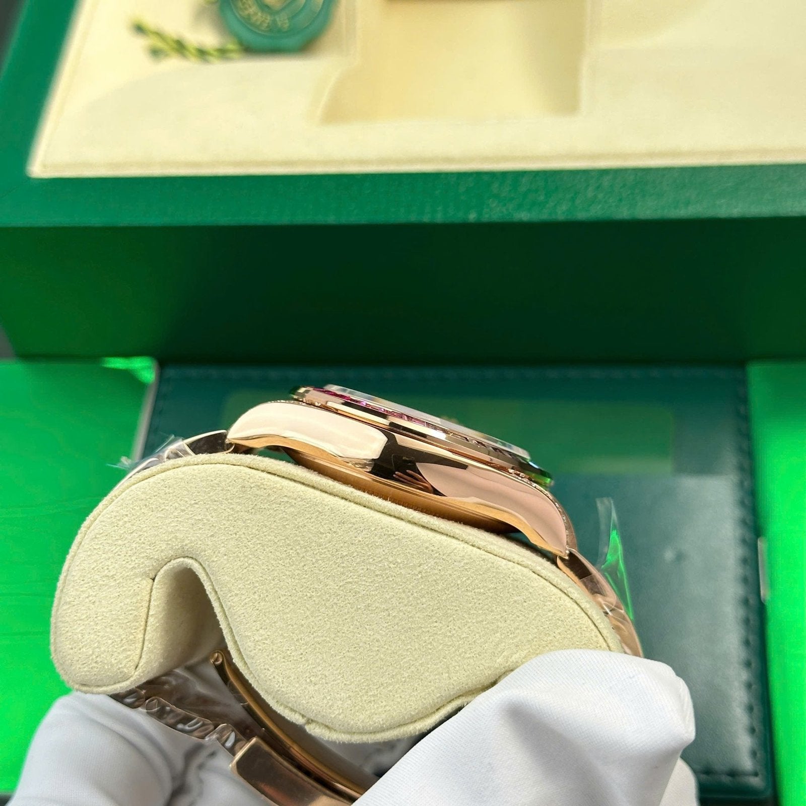 Rolex Cosmograph Daytona Rainbow 116595 Watch 40mm