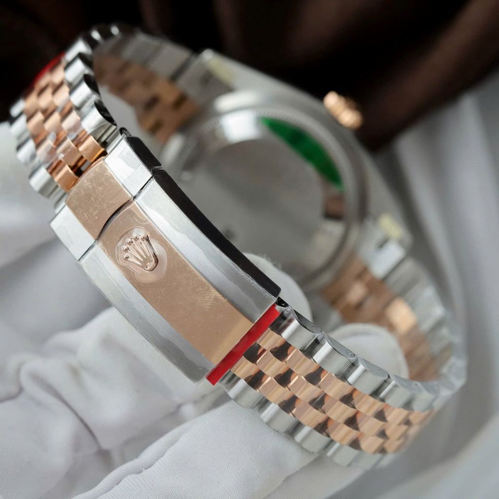 Rolex DateJust 126231 Best Watch Palm Dial 36mm