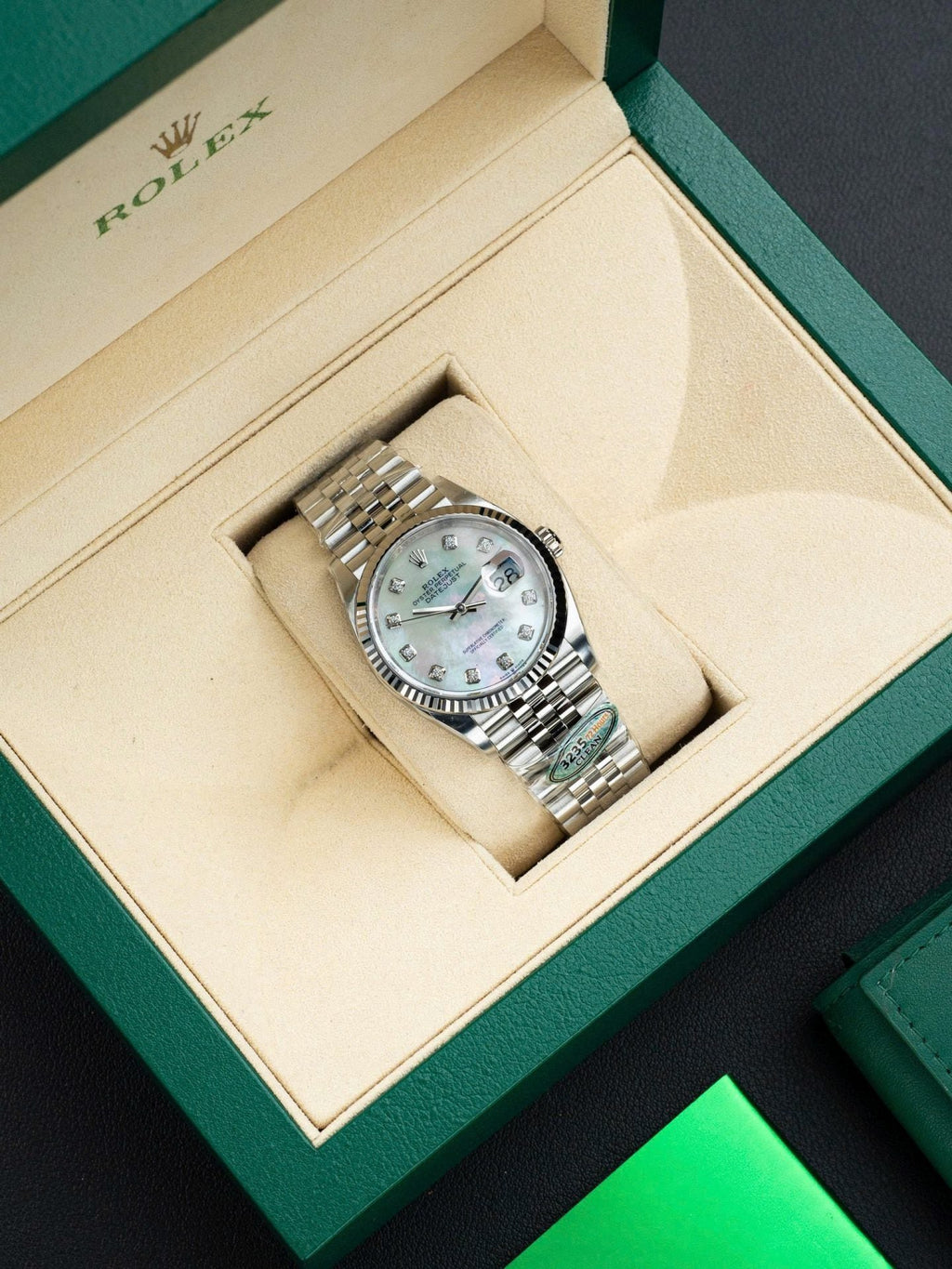 Rolex Watch DateJust 126334 Mother Of Pearl 41mm