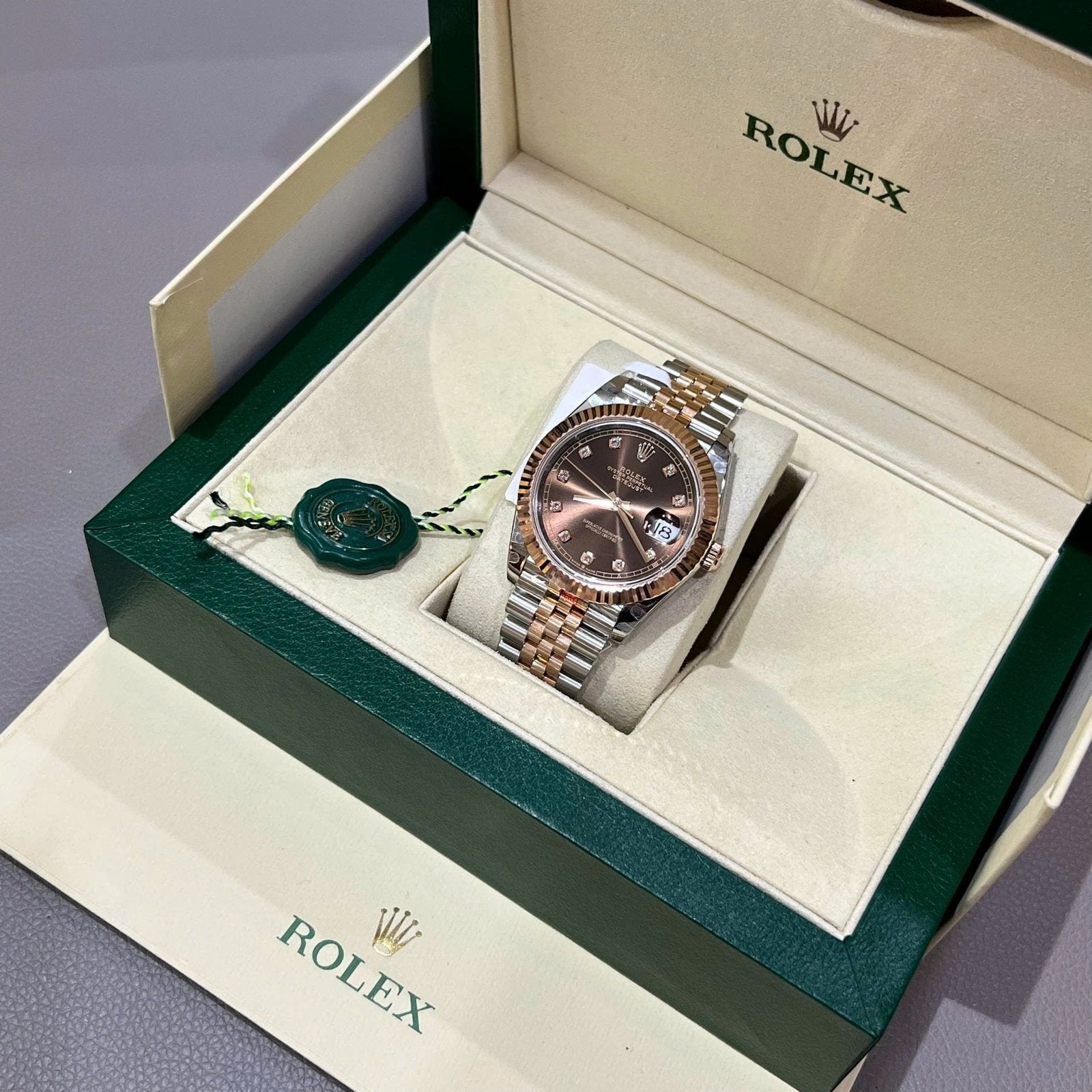 Rolex DateJust Dial Chocolate Watch Gold Wrapped 41mm