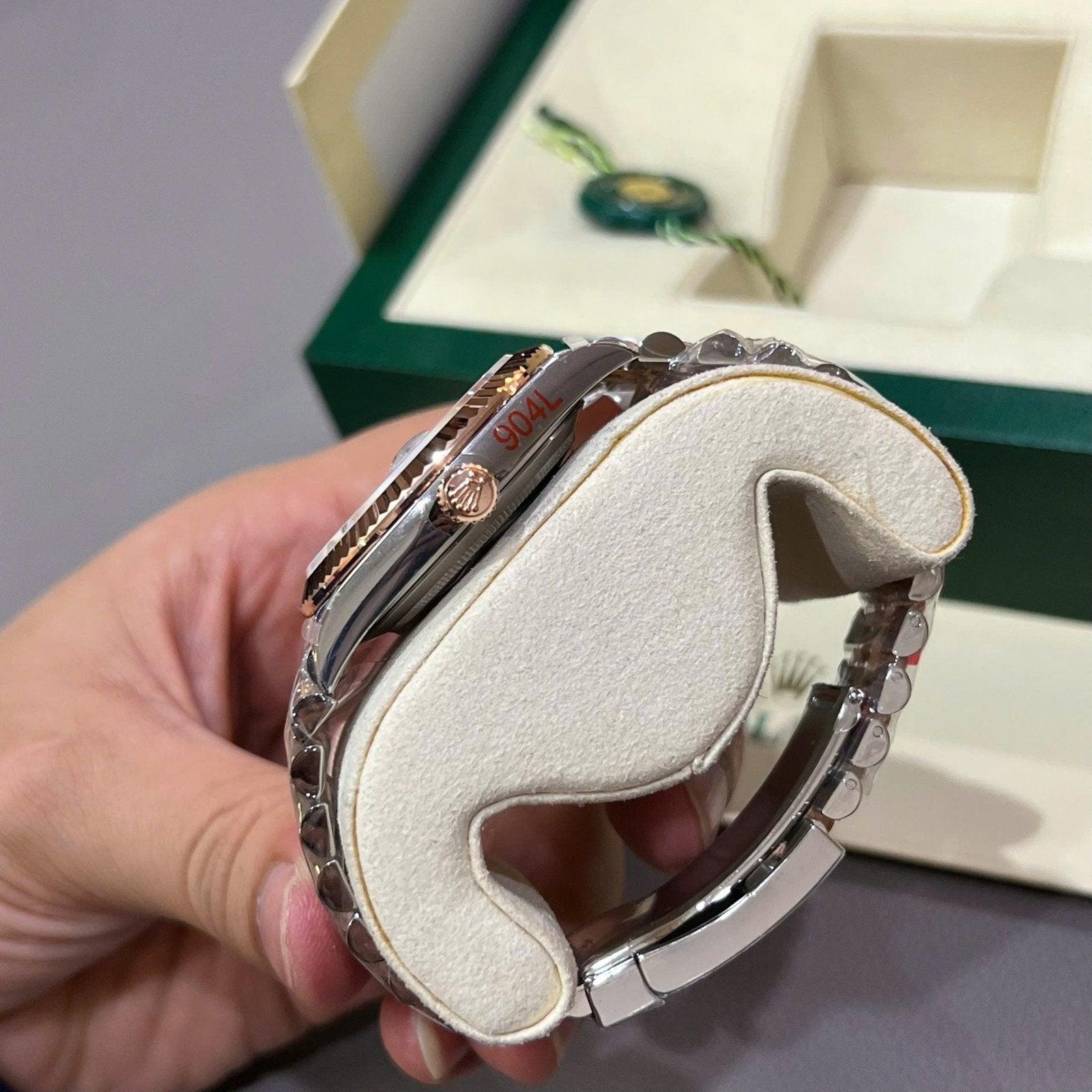 Rolex DateJust Dial Mother Of Pearl Gold Wrapped 41mm