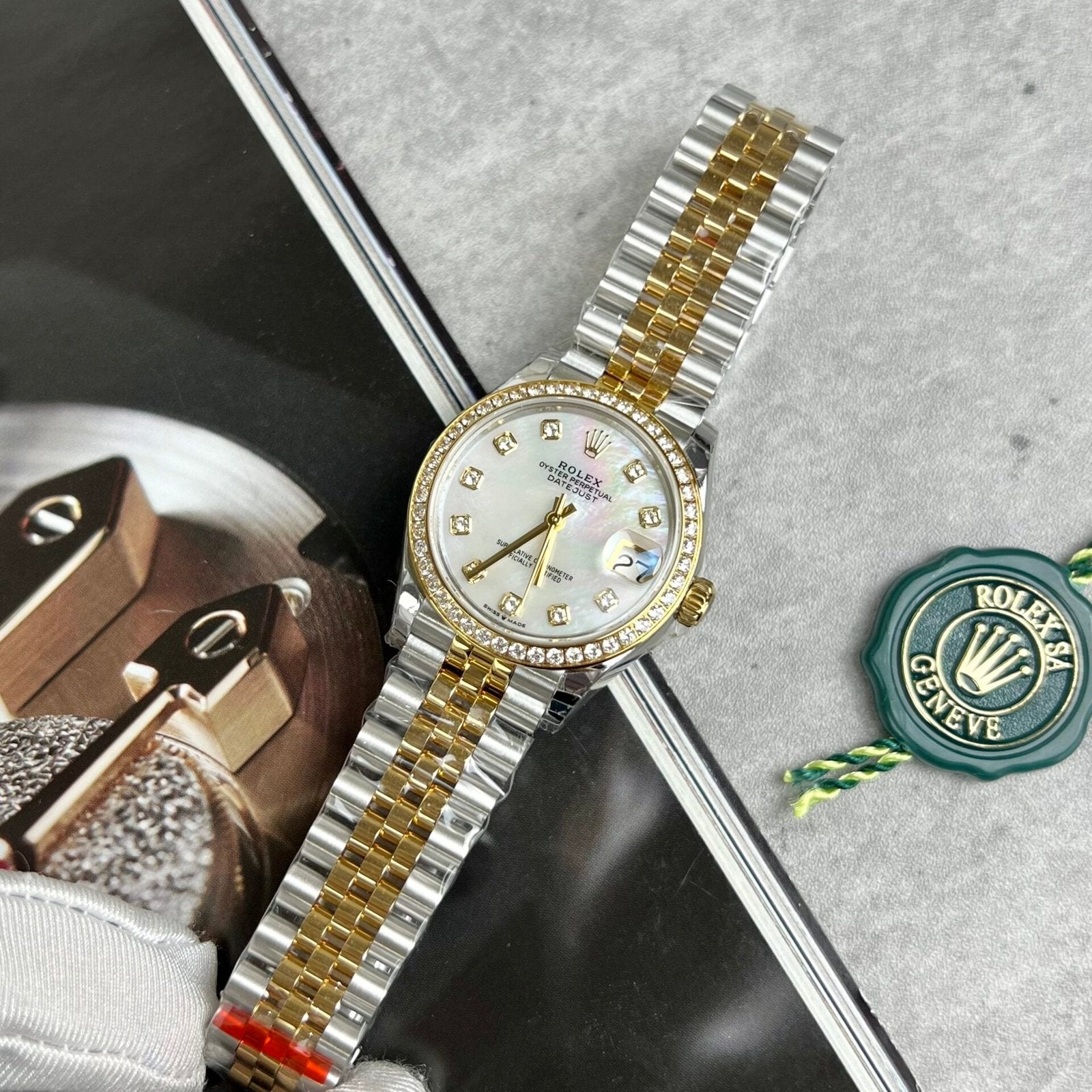 Rolex Watch Date Just Mother of Pearl Dial Demi Gold Dial 31mm