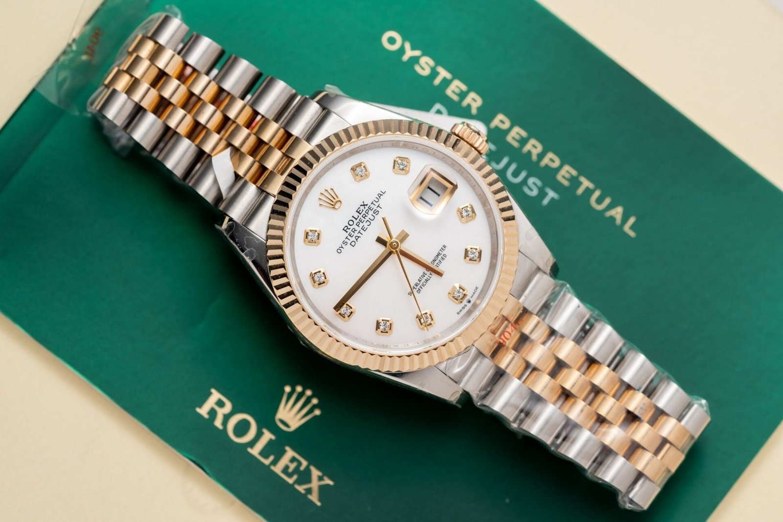 Rolex Watch Date Just Mother Of Pearl Dial Gold Wrapped 36mm