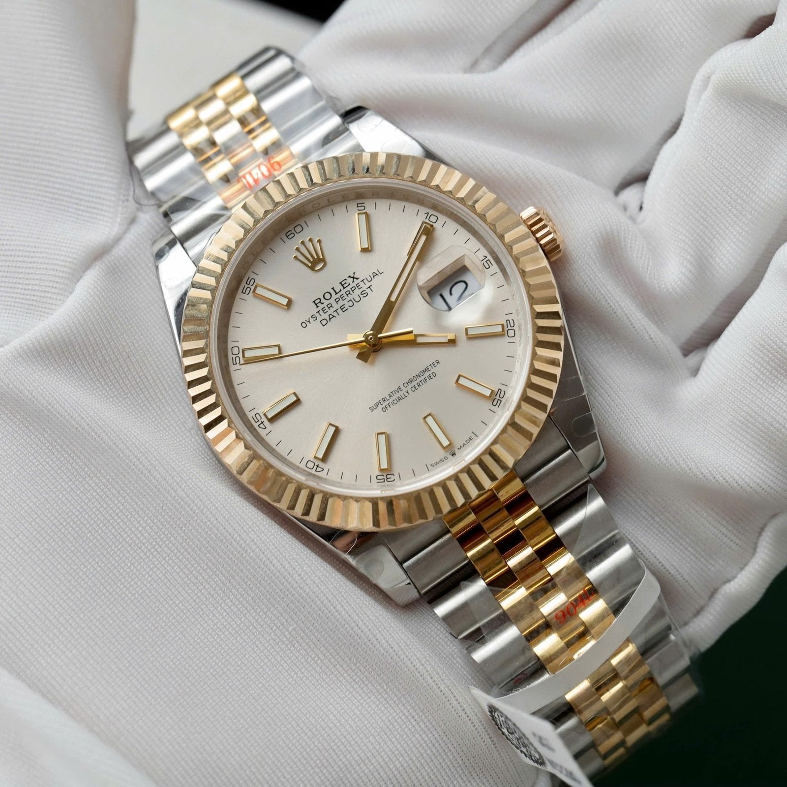 Rolex DateJust Men Good Watch 18K Gold Wrapped 41mm